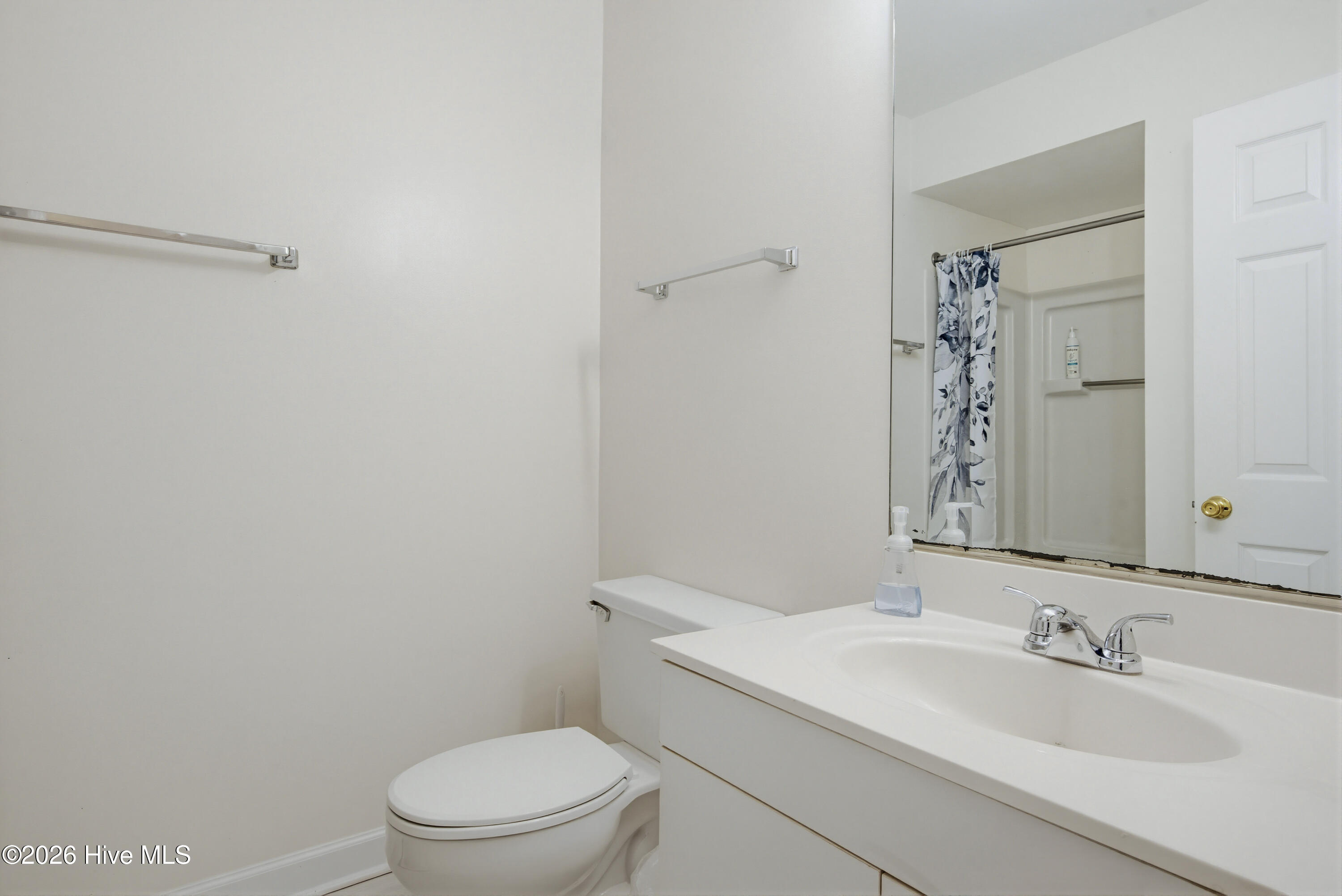 100566316 | Photo 25