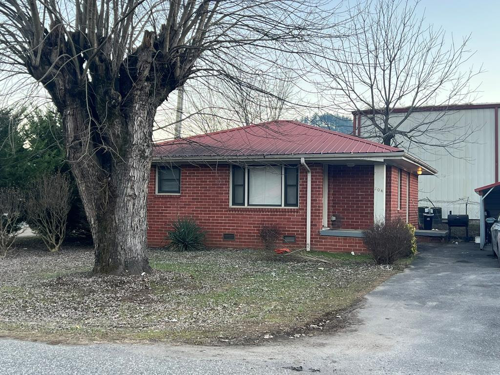 44 Laura Street