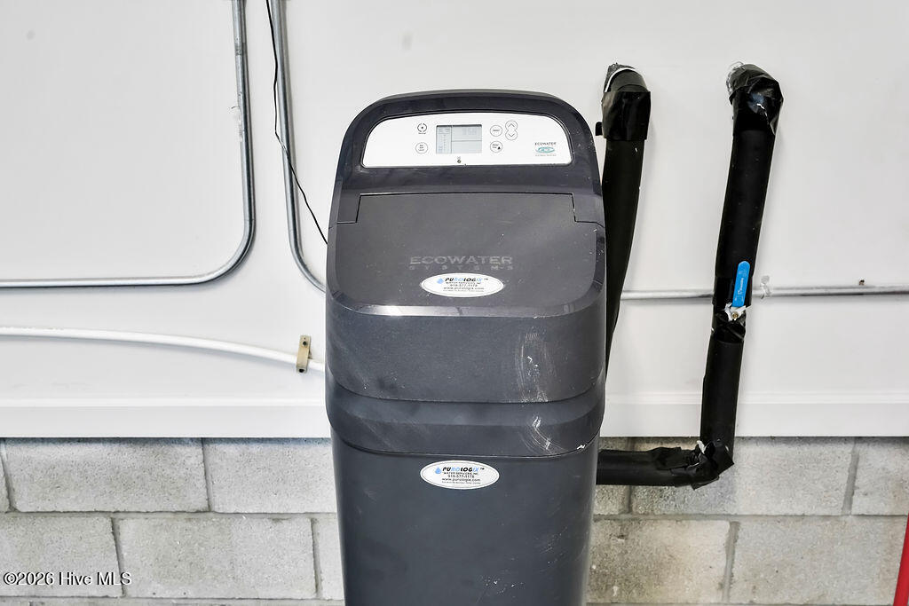 100566993 | Photo 40