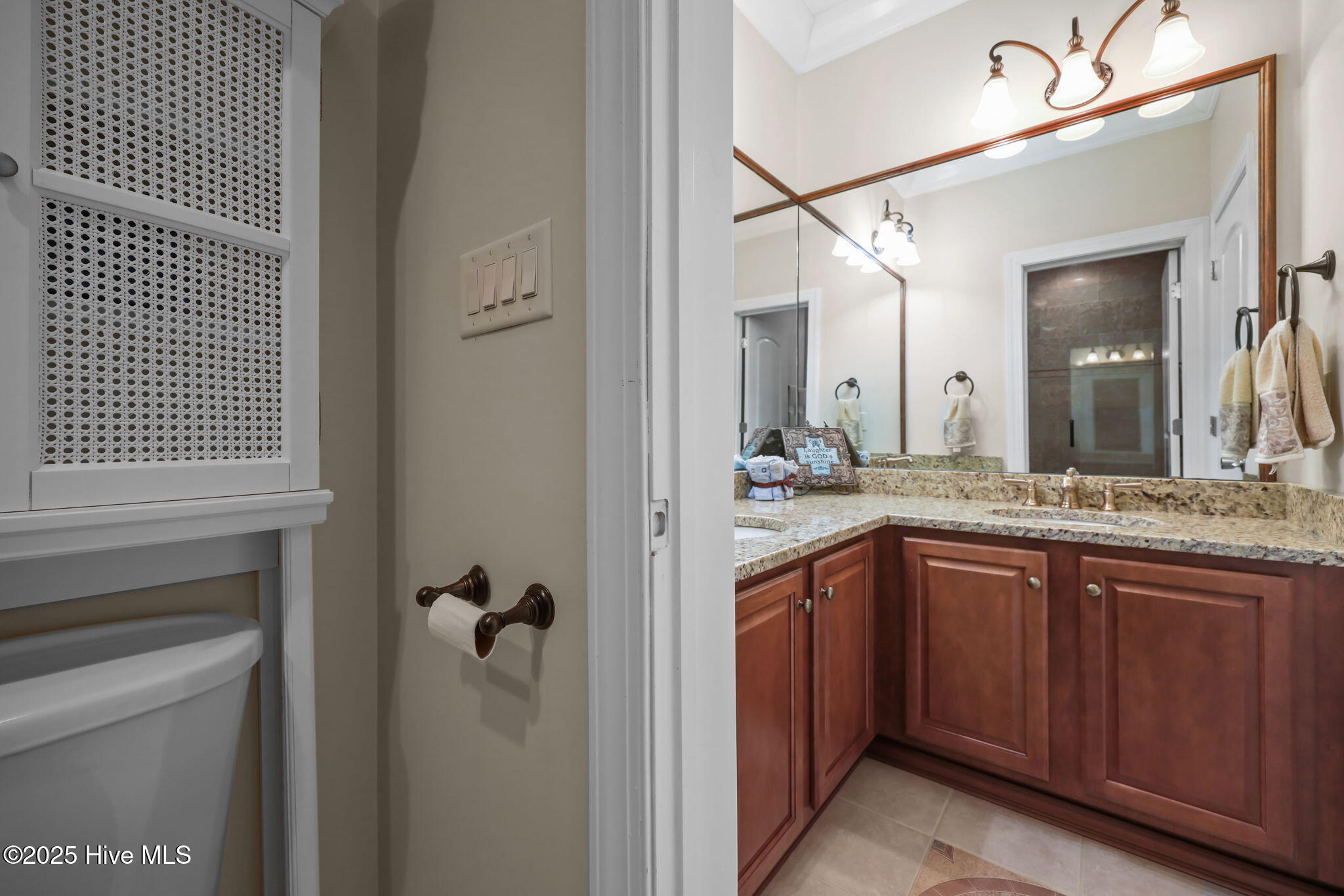 100529119 | Photo 39