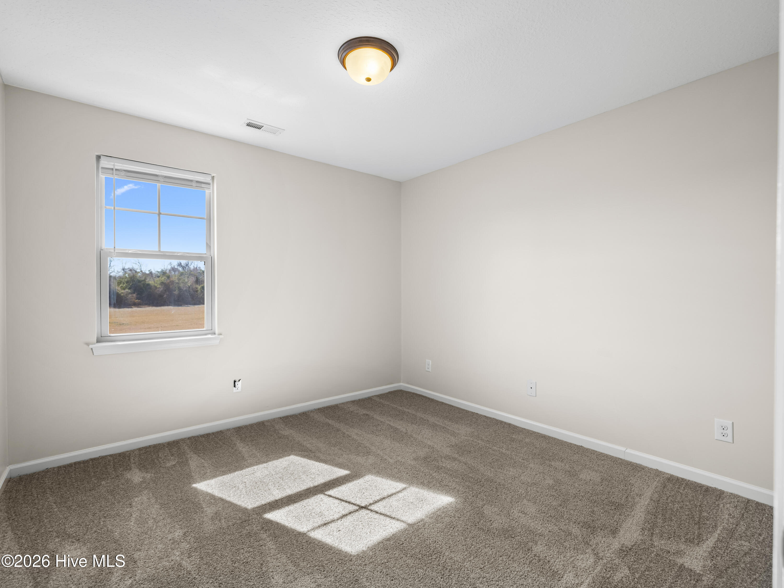 100554822 | Photo 40