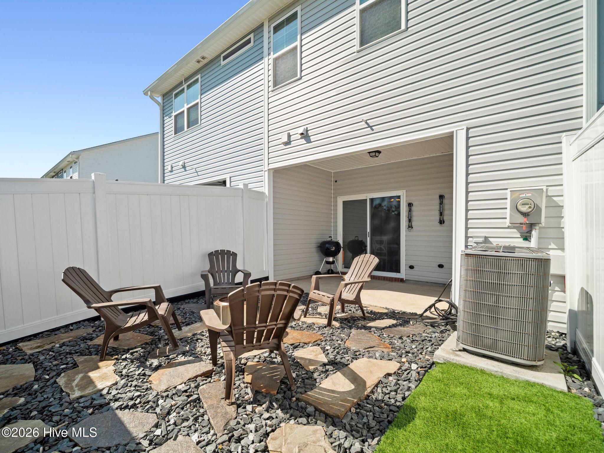 100569954 | Photo 24