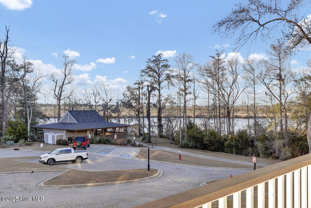 100547511 | Photo 28