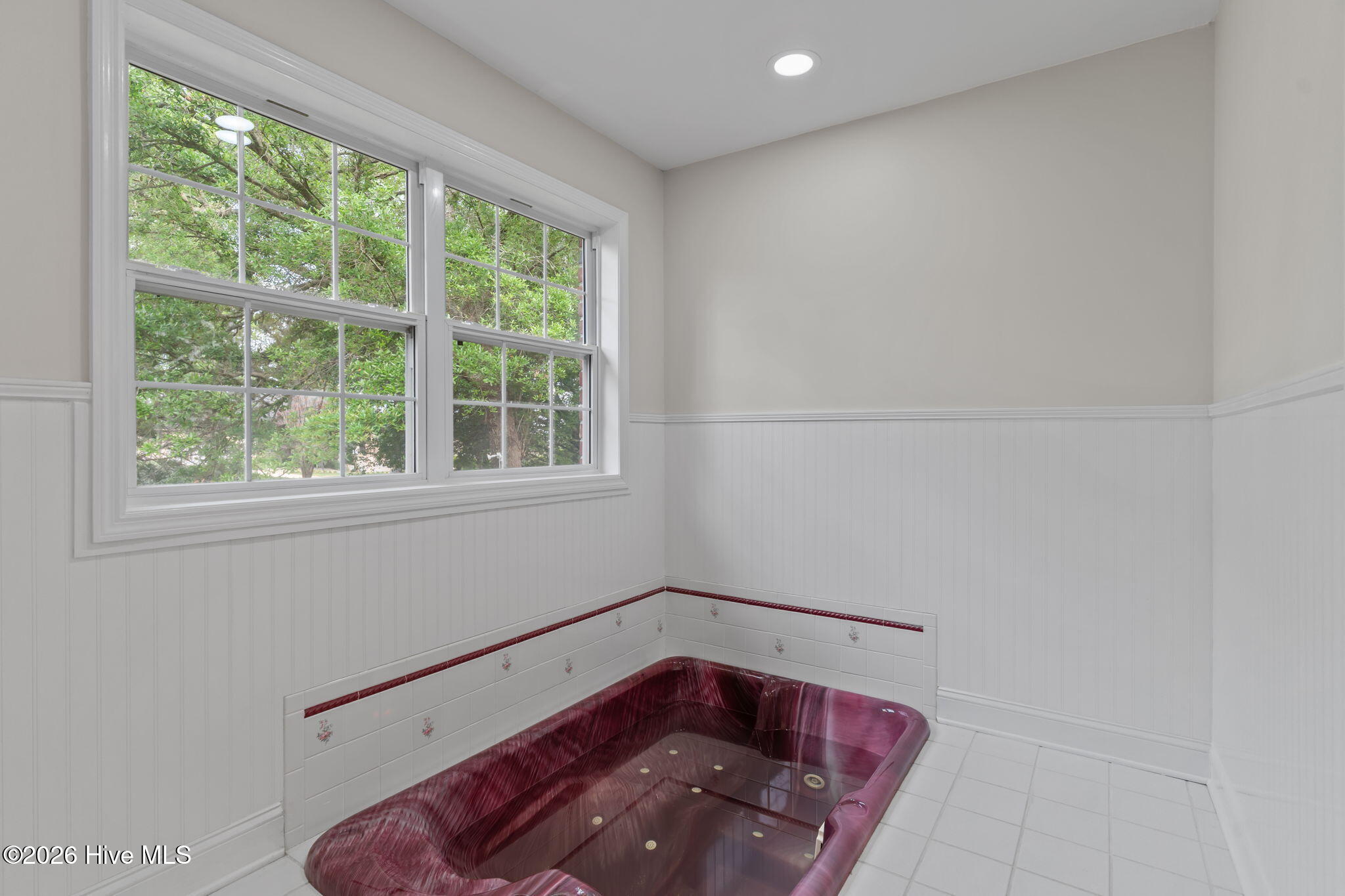 100567890 | Photo 32