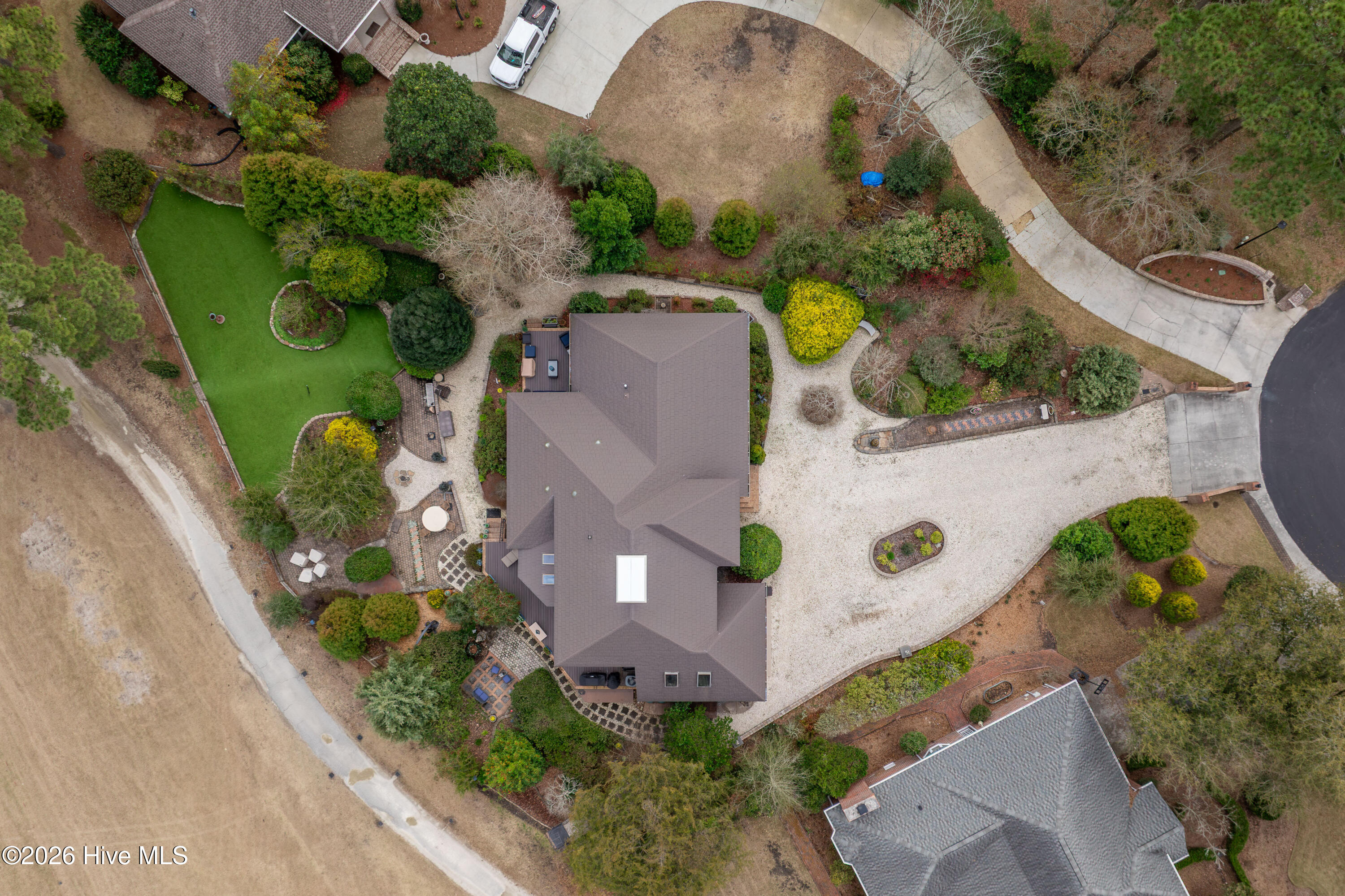 100559840 | Photo 71