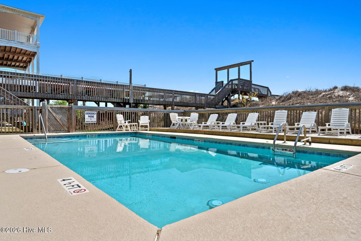 100564917 | Photo 15