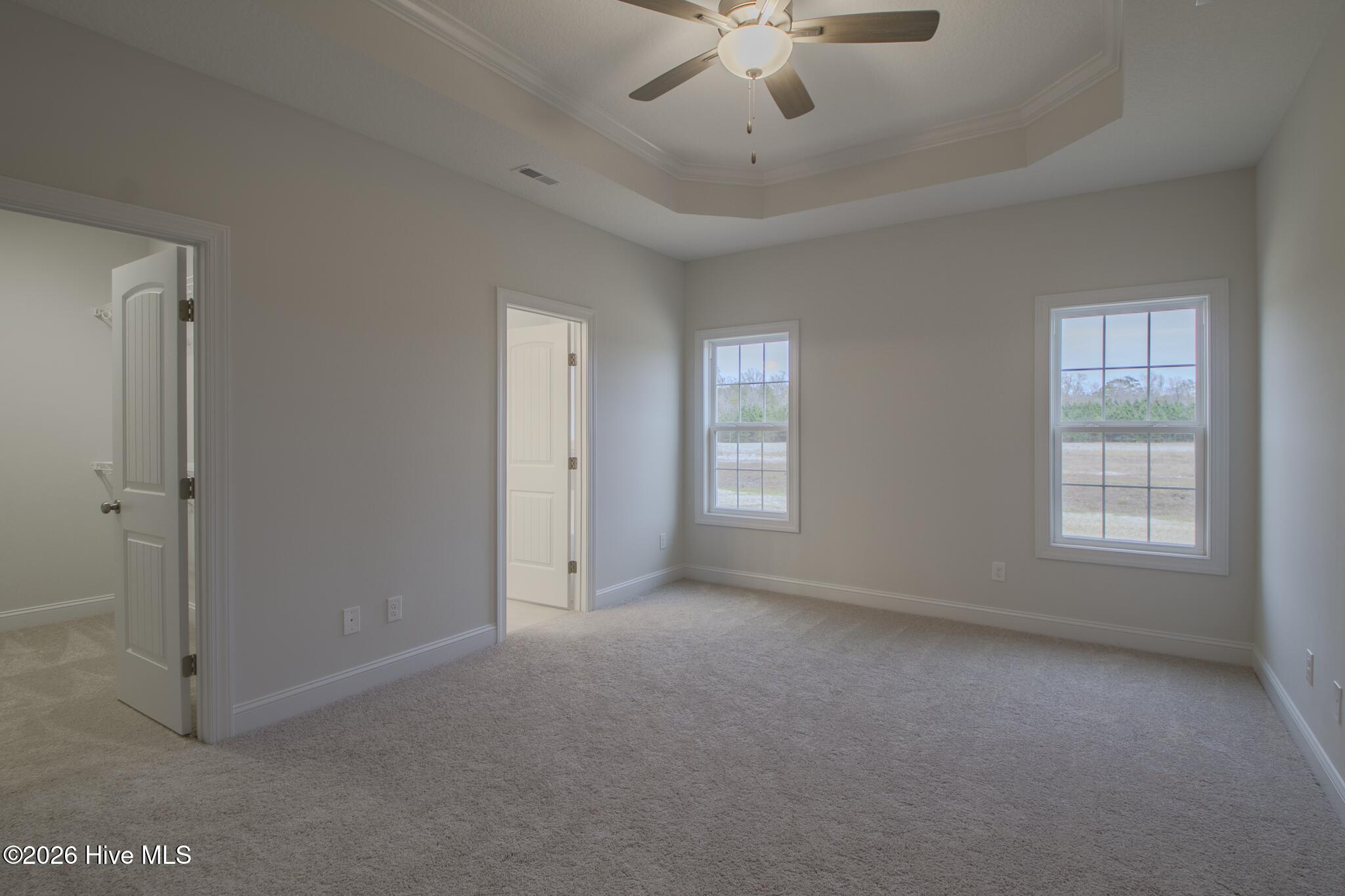 100511228 | Photo 16