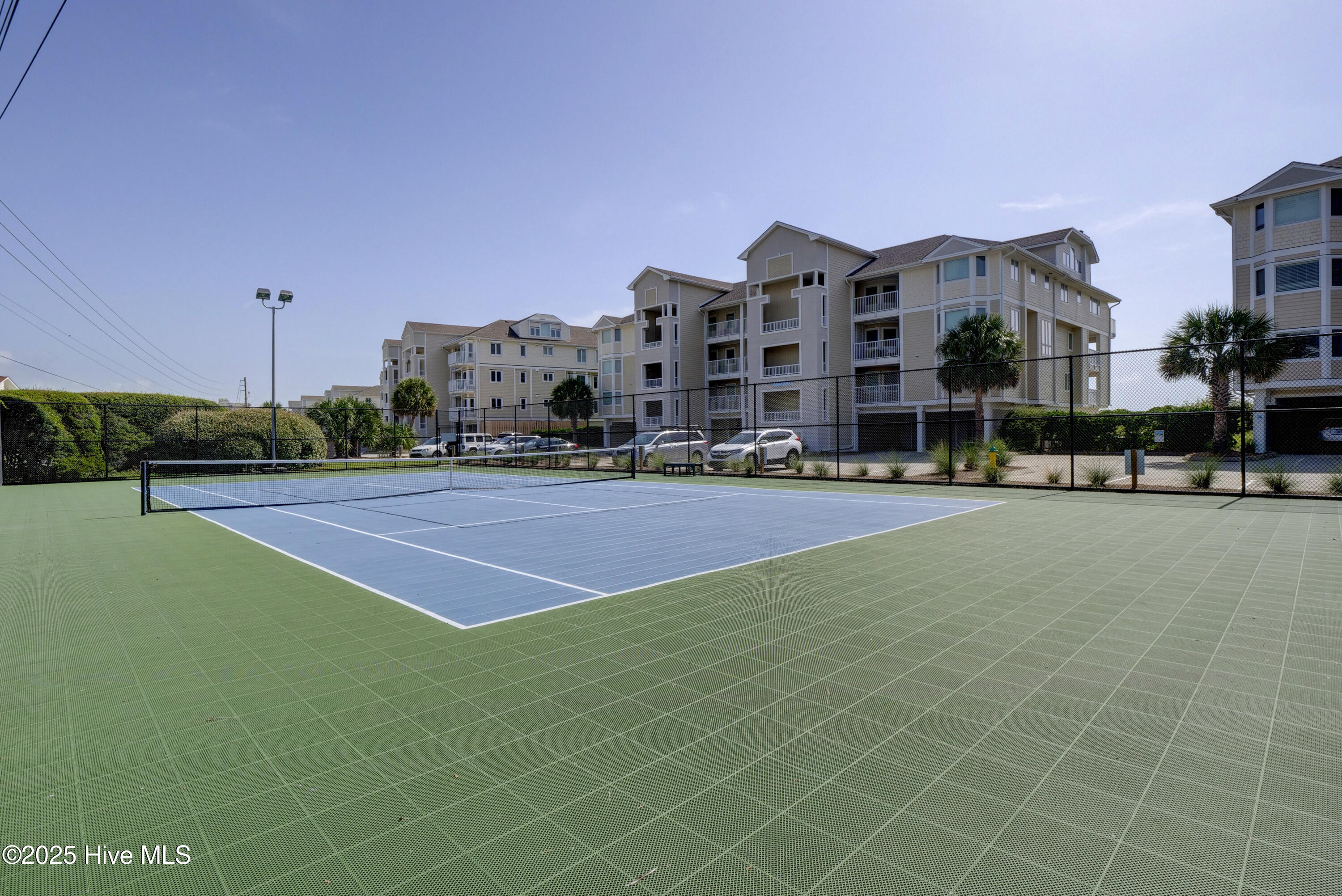 100535604 | Photo 53