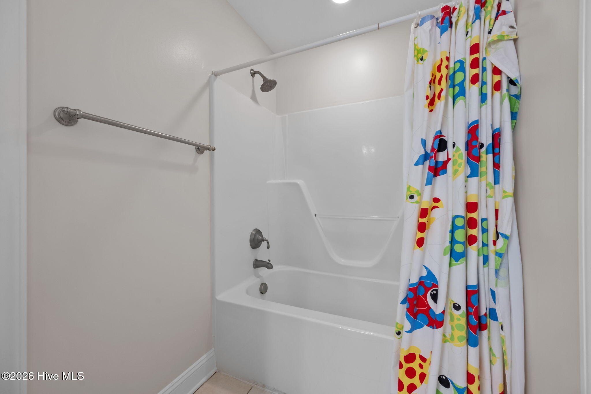 100570241 | Photo 18