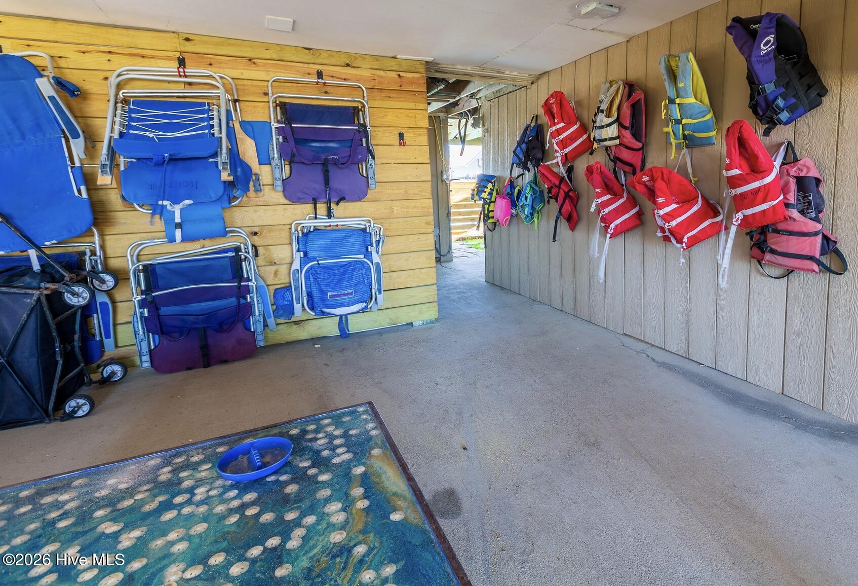 100550124 | Photo 69