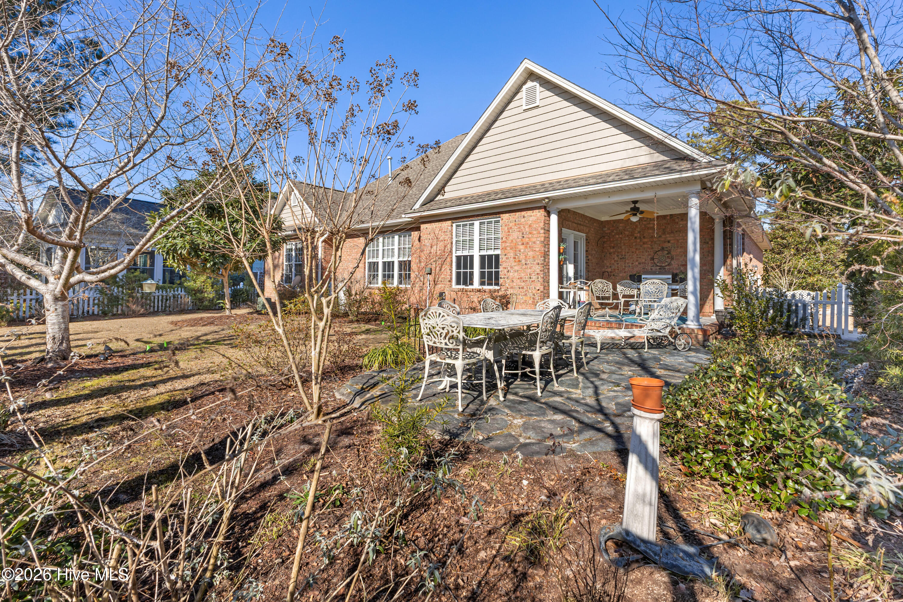 100553841 | Photo 36