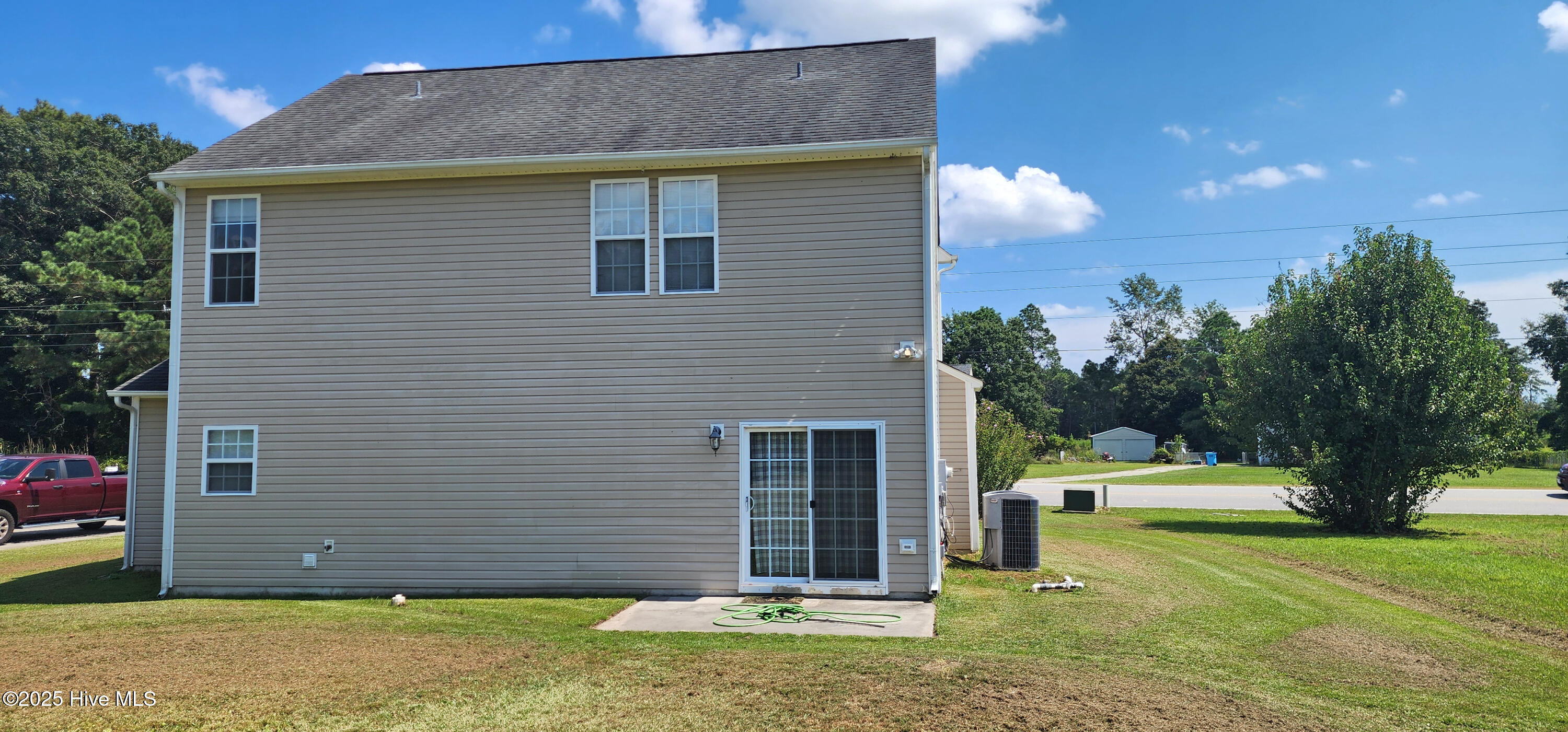 100530616 | Photo 17