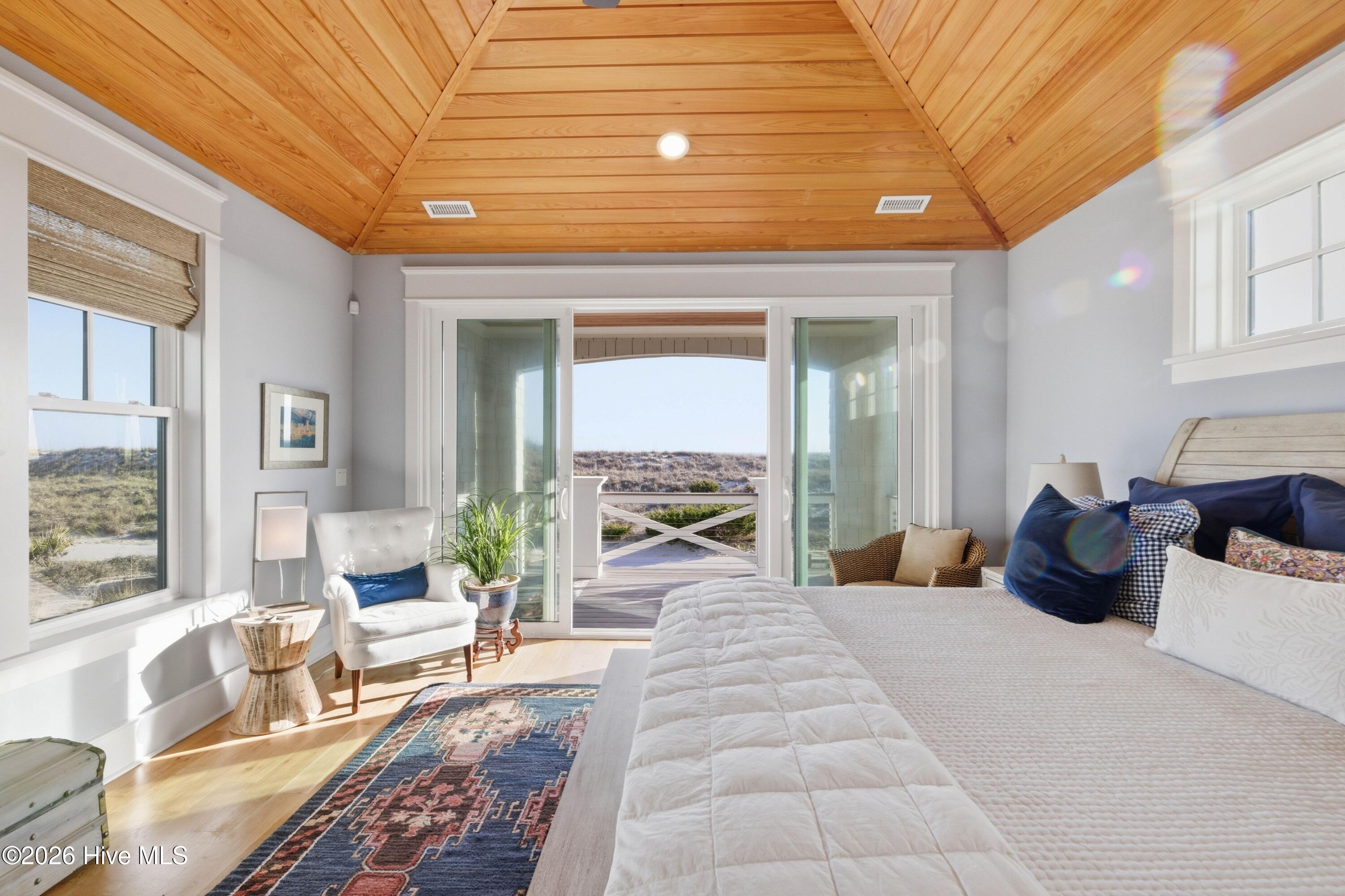 100564328 | Photo 18