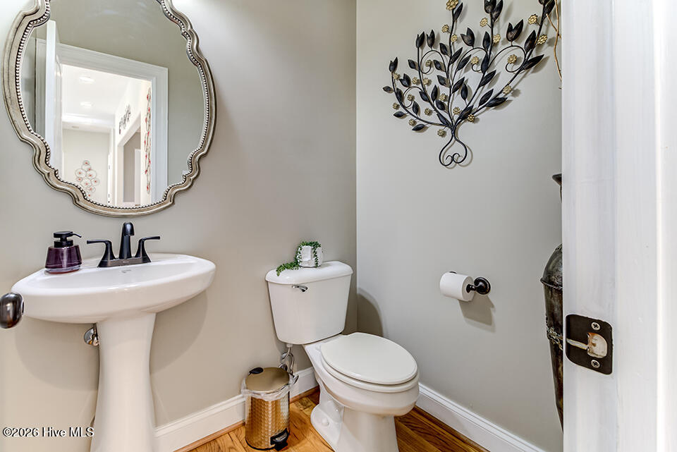 100548906 | Photo 14