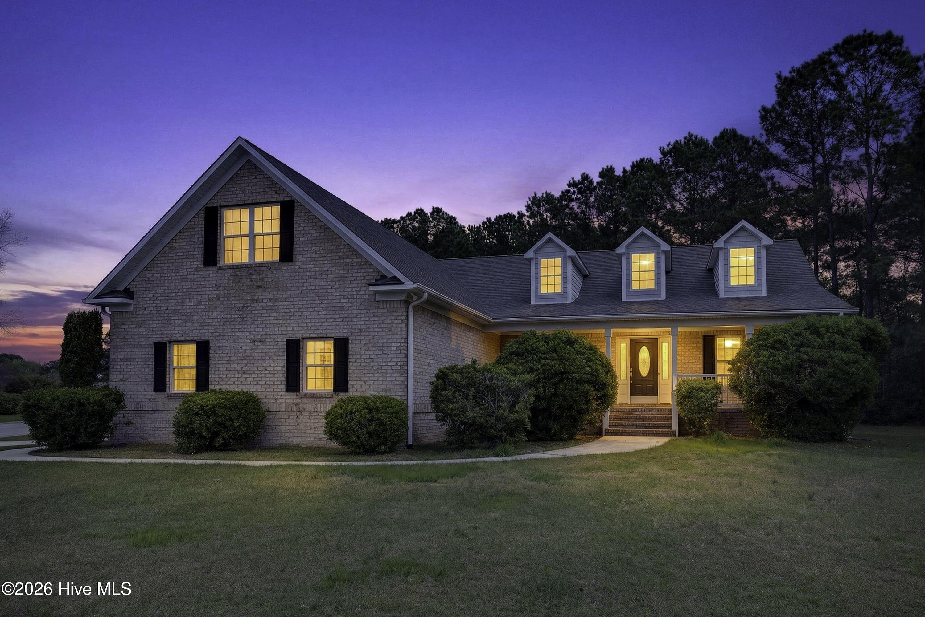 100563157 | Photo 32