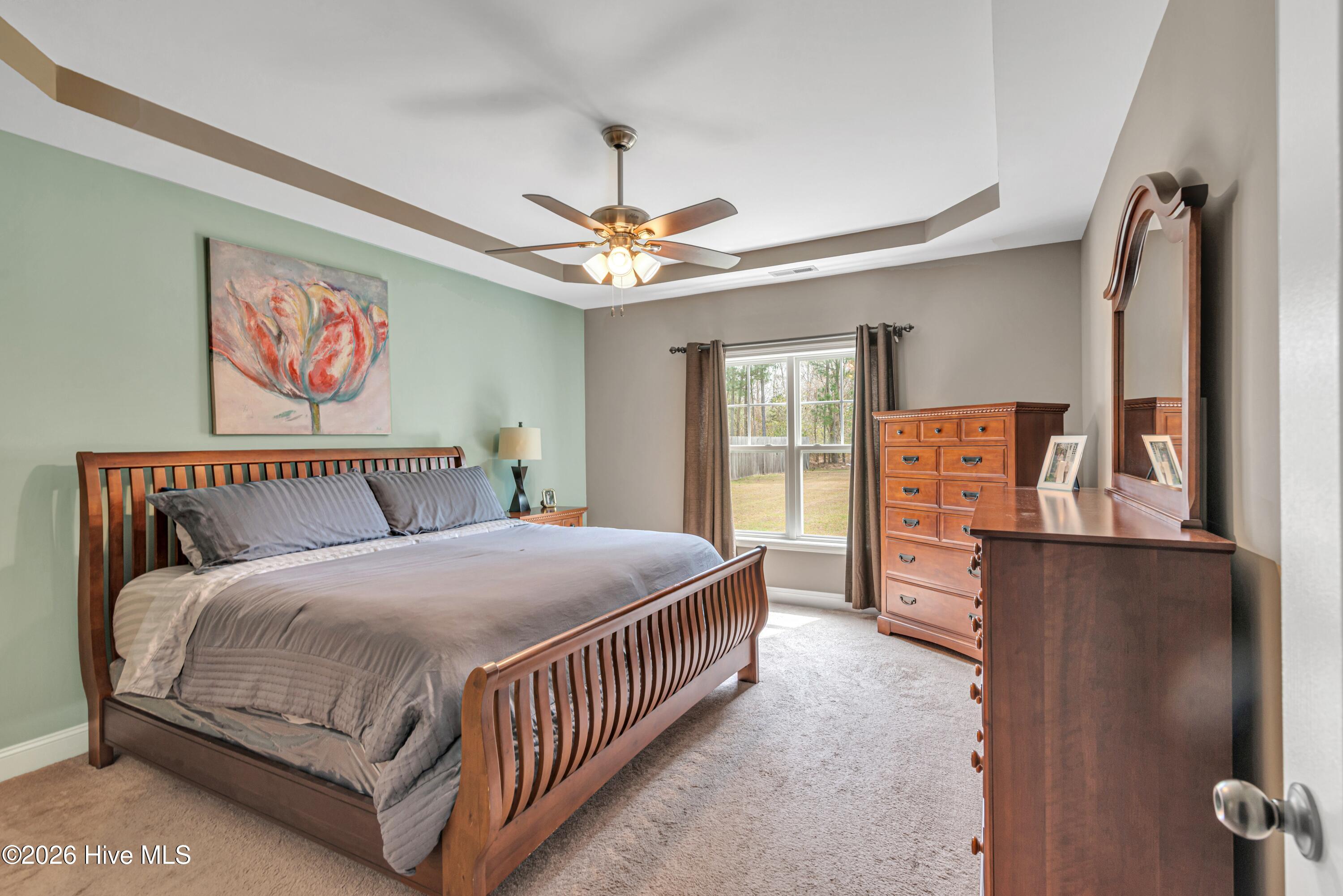 100564004 | Photo 21