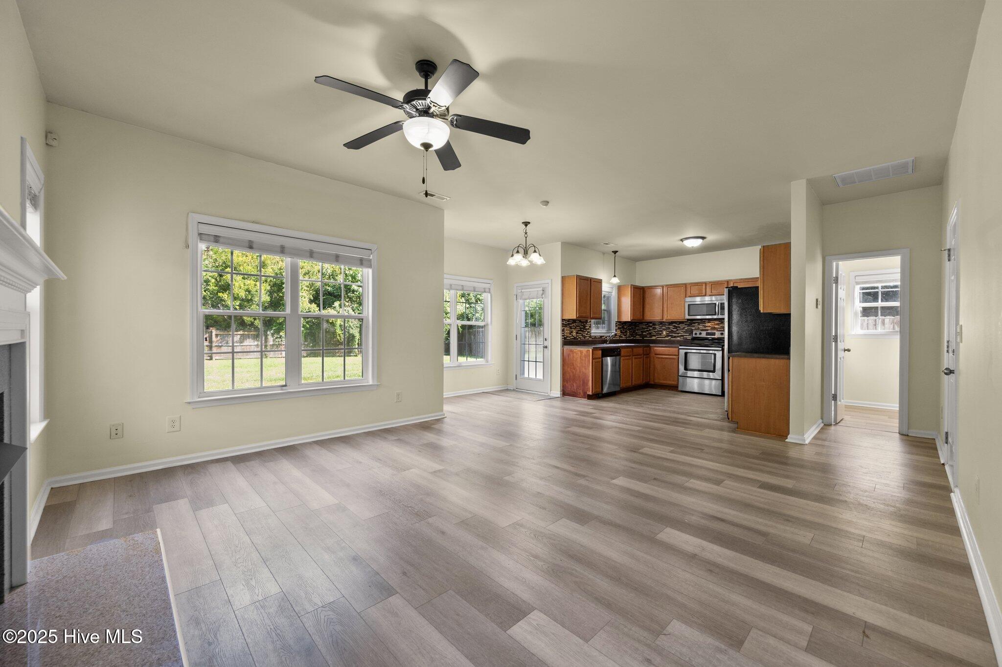 5-web-or-mls-_Z728508