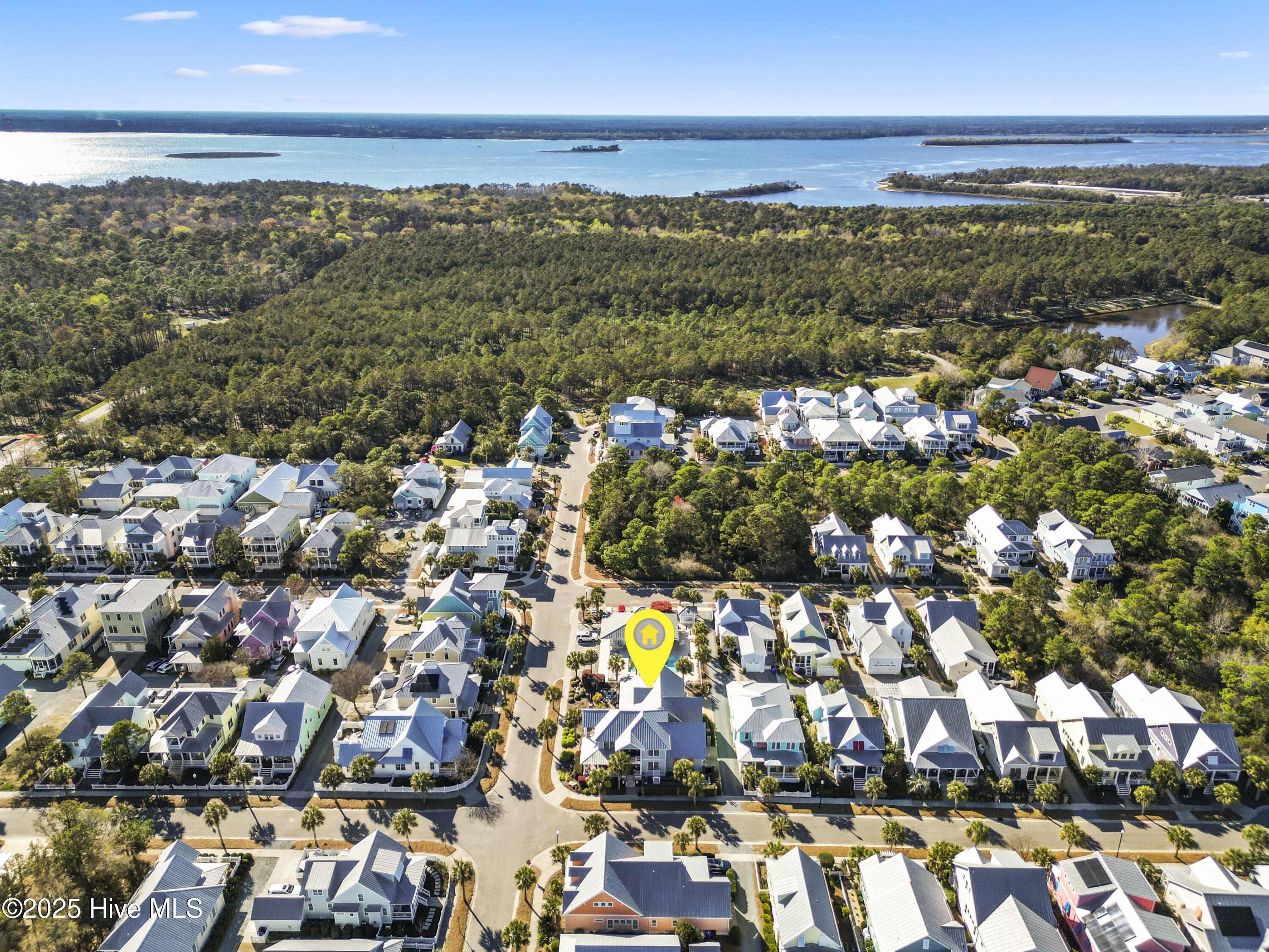 100498817 | Photo 111