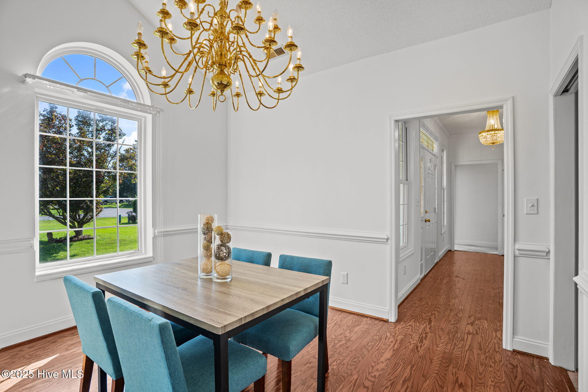 100511511 | Photo 13