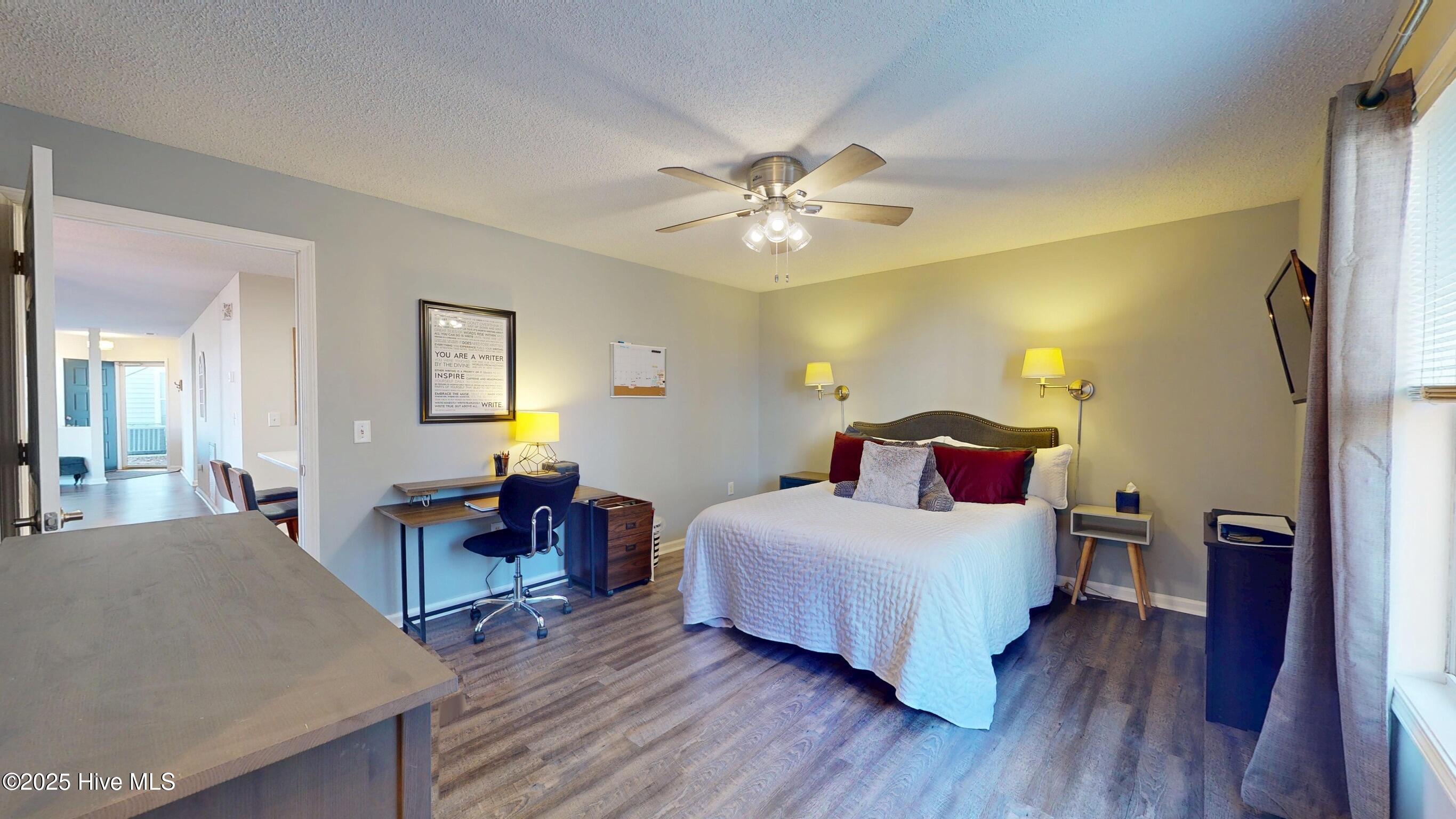 100542842 | Photo 17