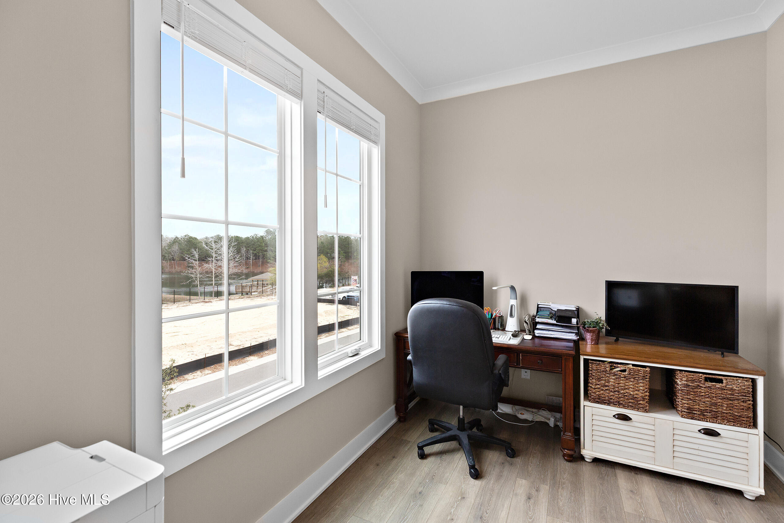 100563450 | Photo 28