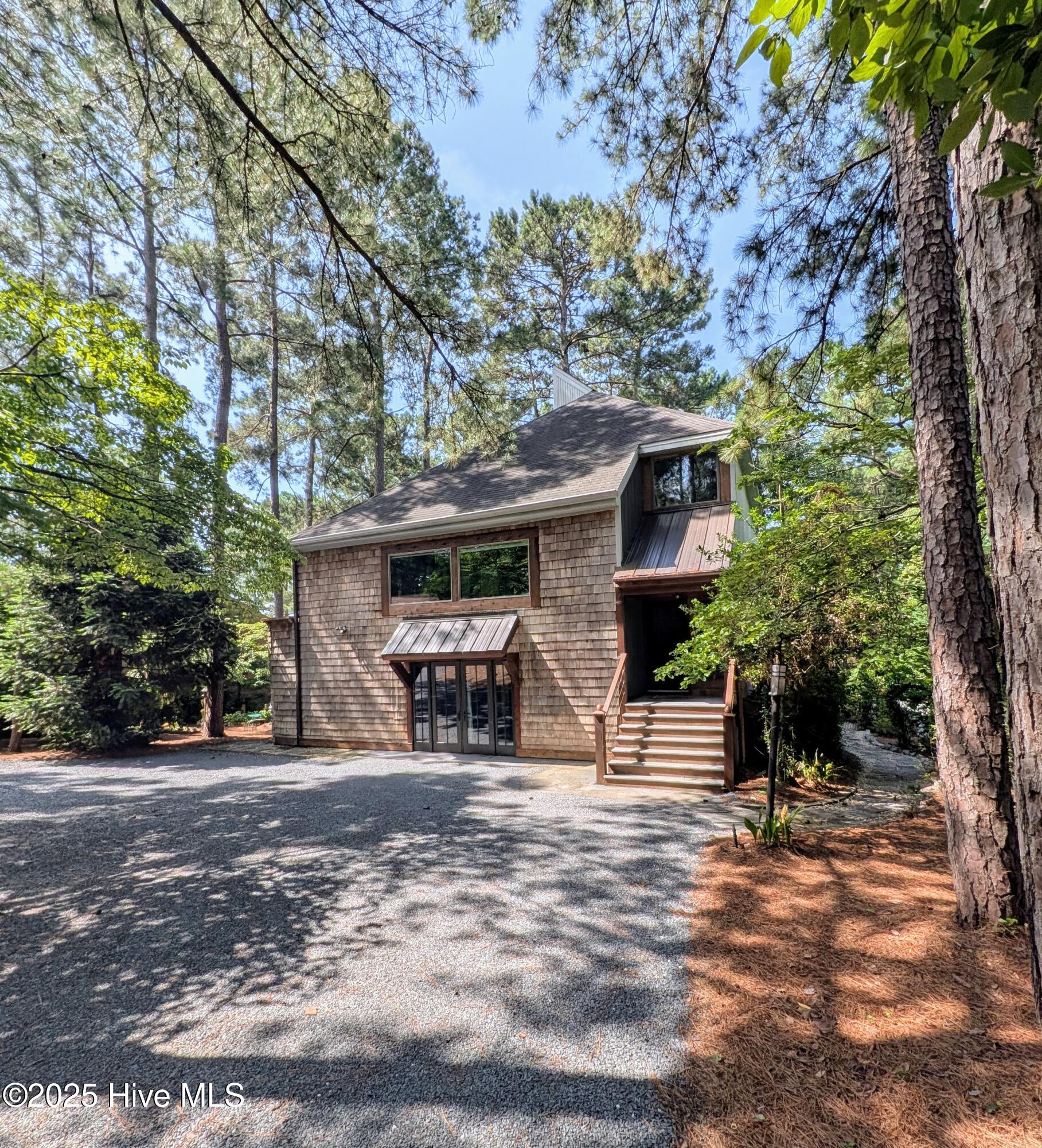 Homes for sale in Pinehurst, NC | 350 Pine Vista Dr, Pinehurst, NC 28374 | MLS# 100483825