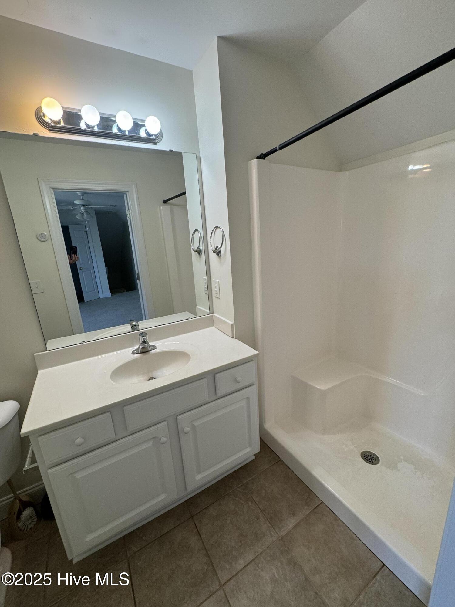 100579666 | Photo 20