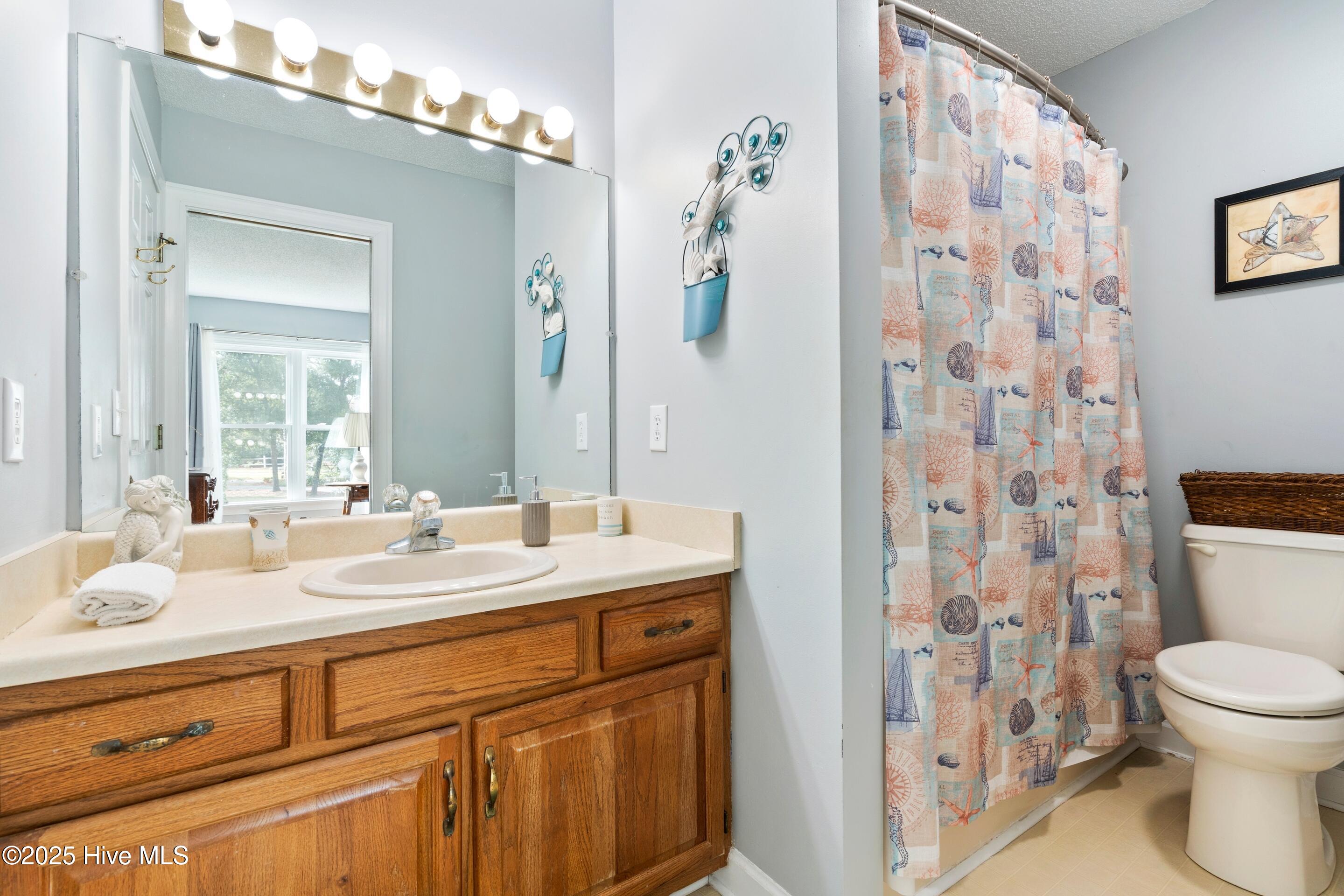 100539788 | Photo 21