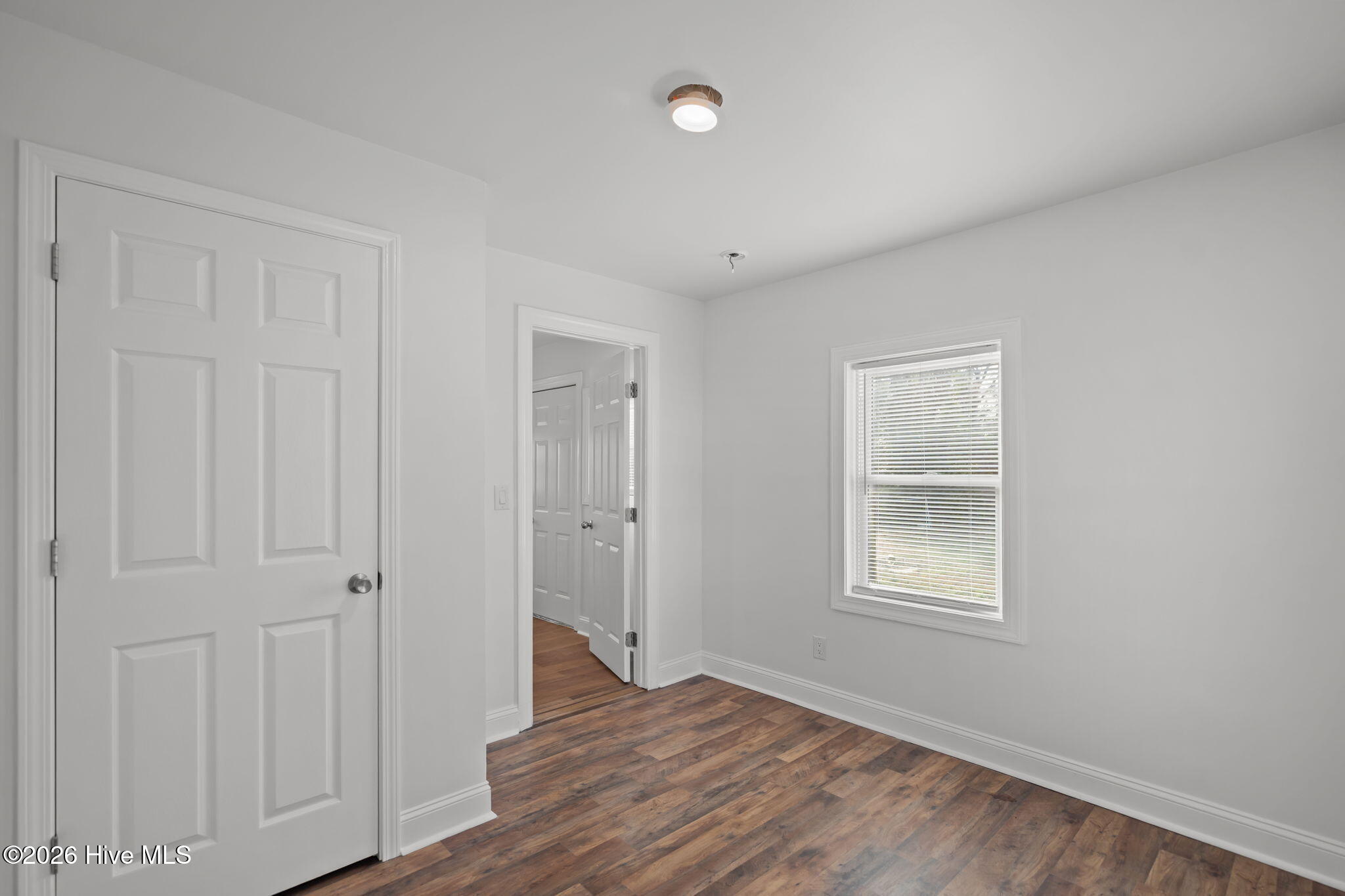 100555774 | Photo 43