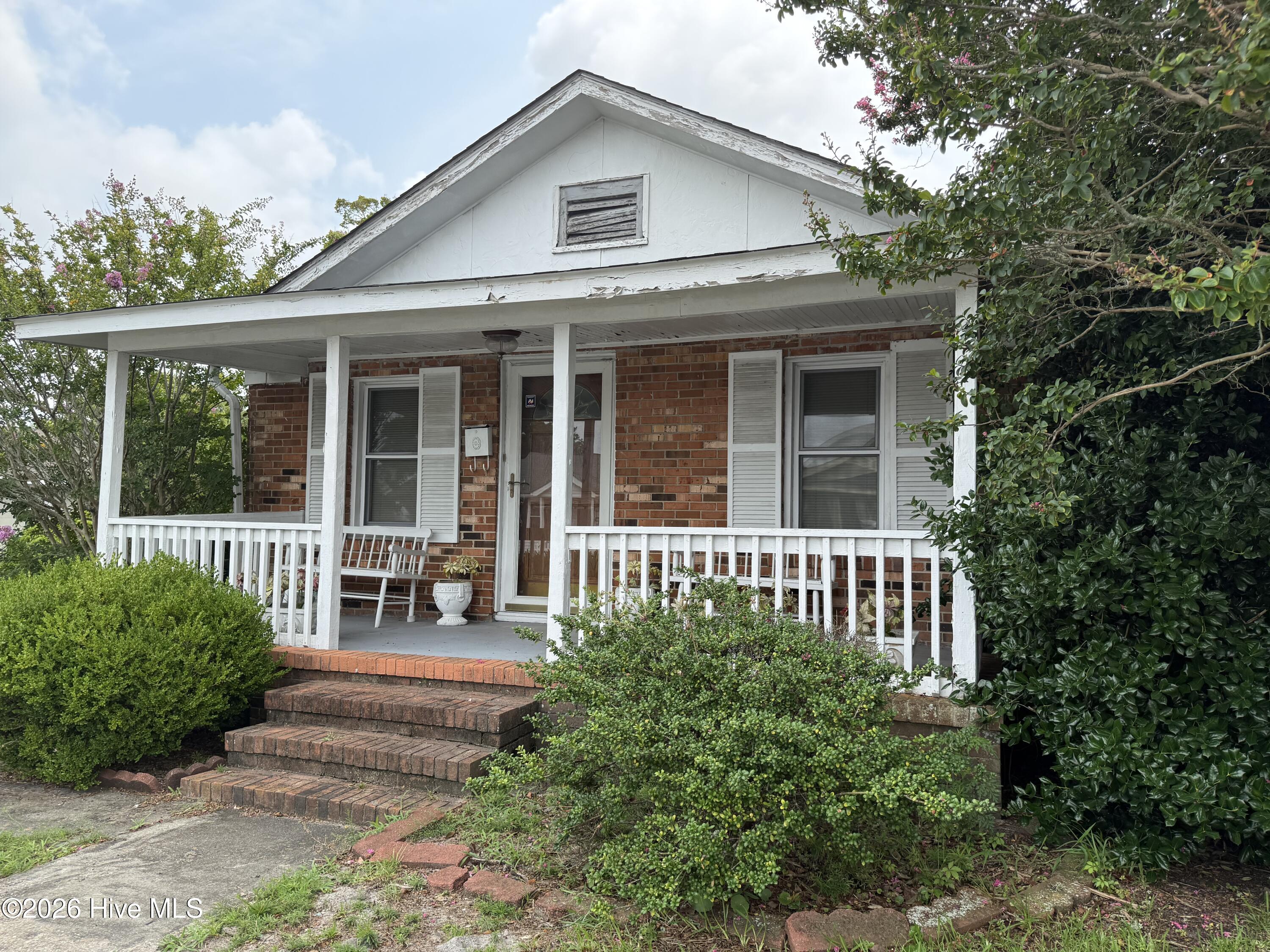 1st image of 406 Craven St, Beaufort, NC 28516 | MLS# 100592173