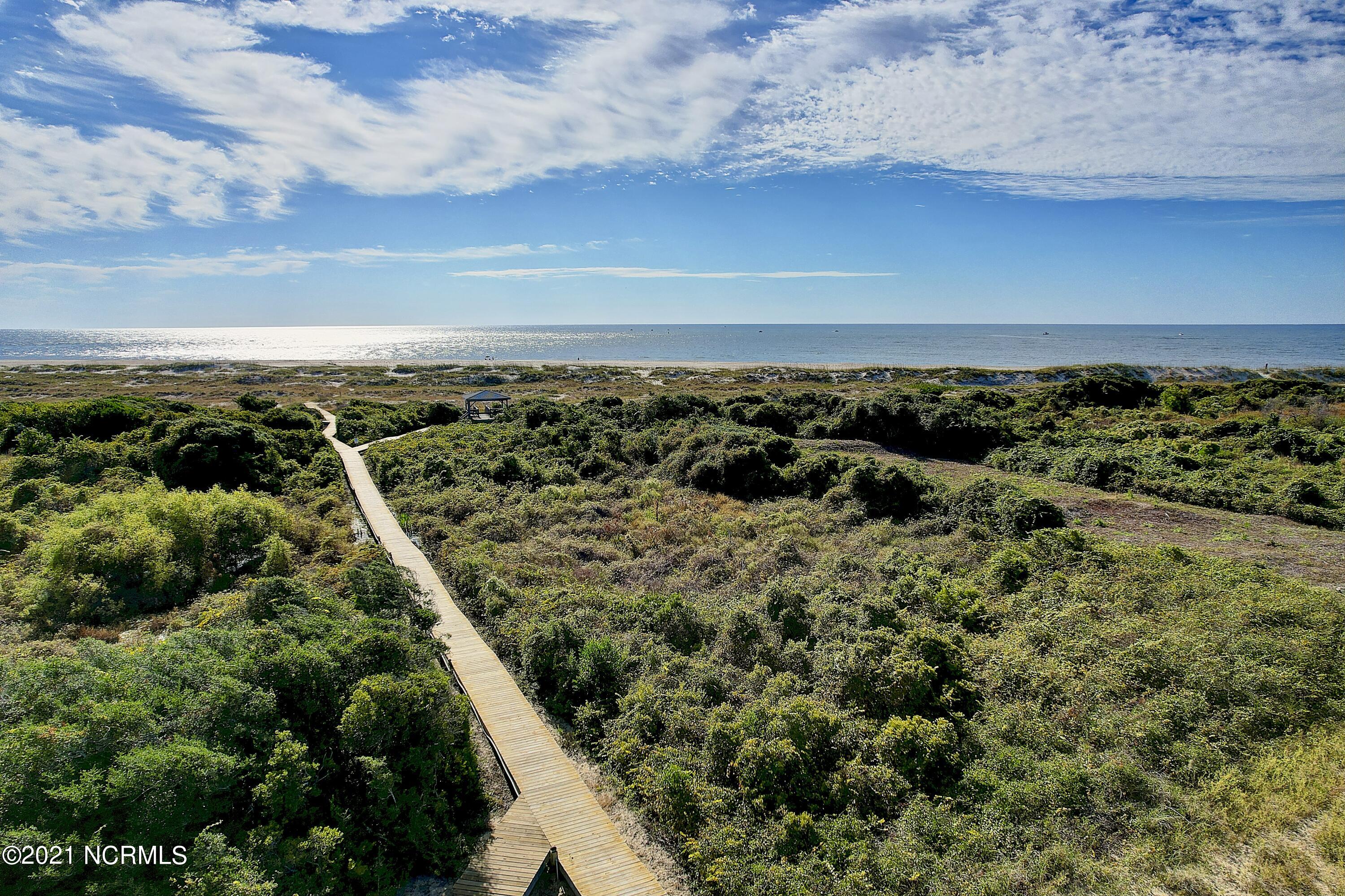 100536702 | Photo 16