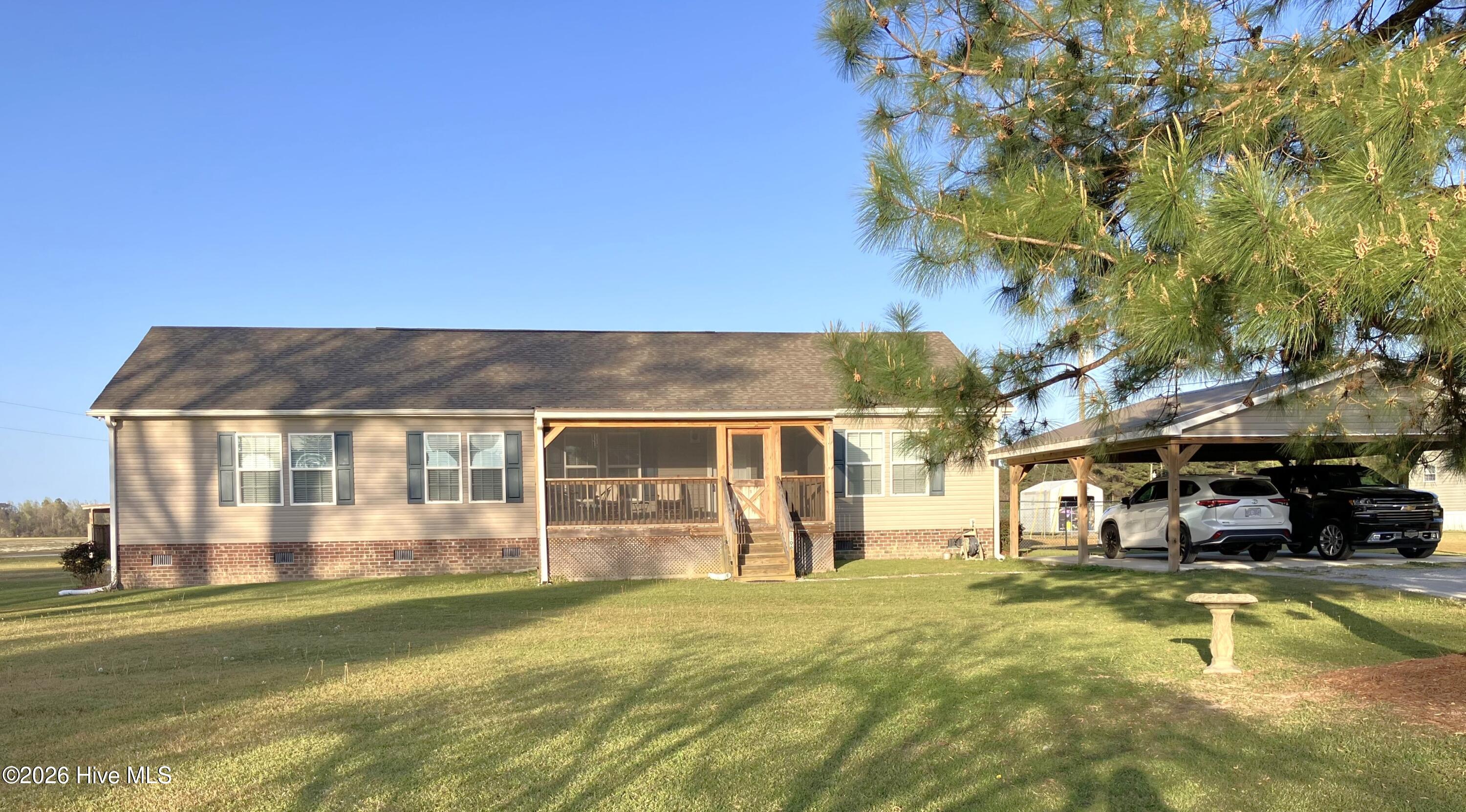 1406 White Oak River Road,Maysville