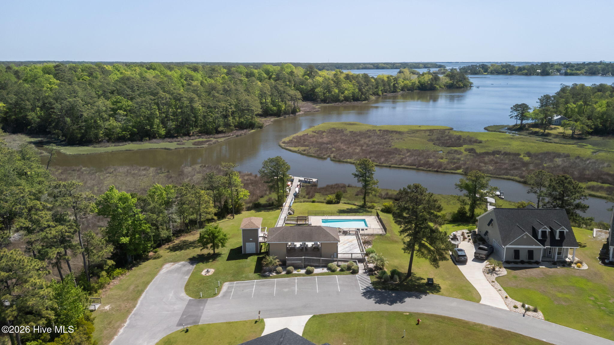 400 Garland Shores Drive,Hubert
