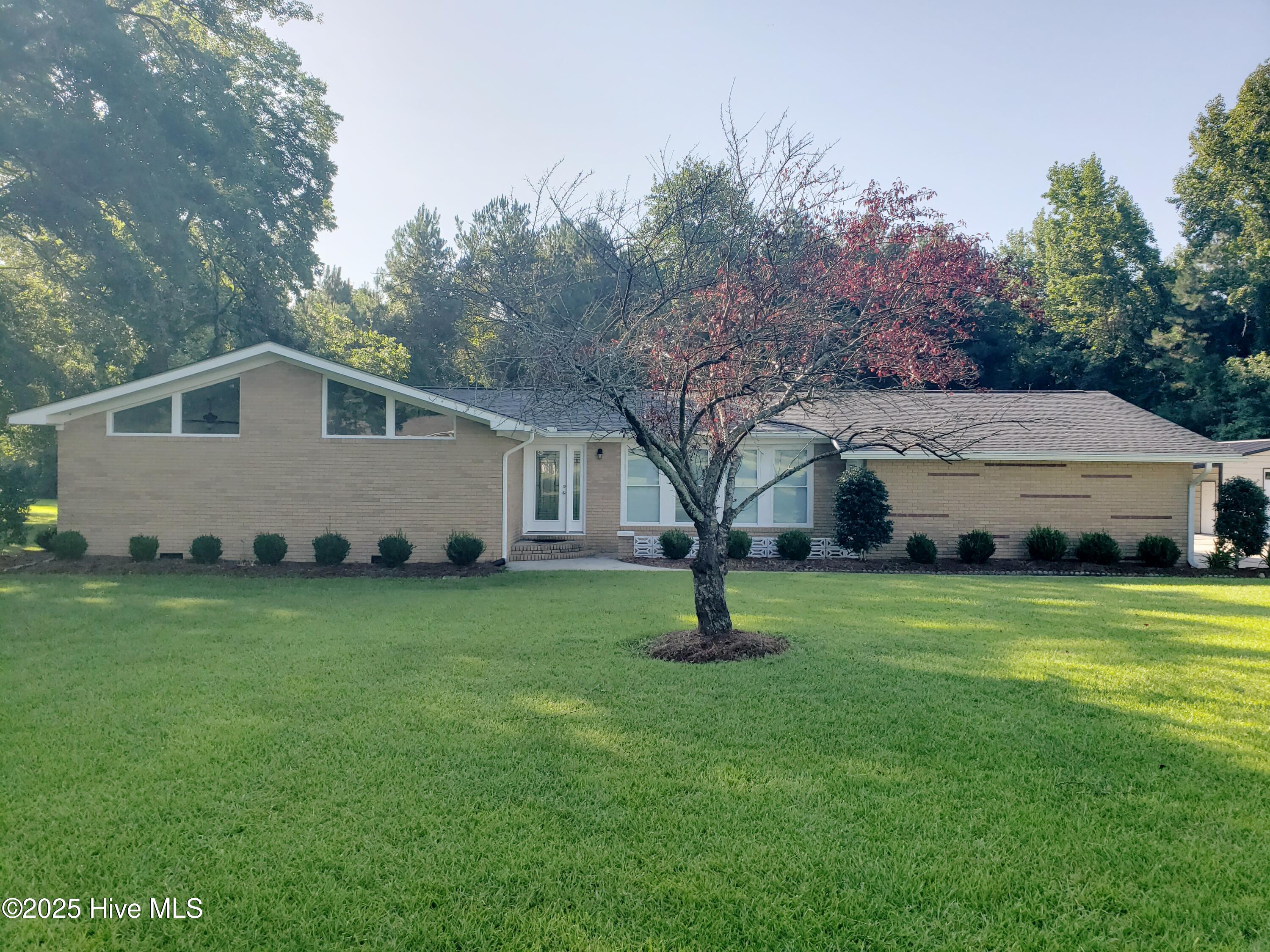 Homes for sale in Whiteville, NC | 6447 James B White Hwy S, Whiteville, NC 28472 | MLS# 100520817