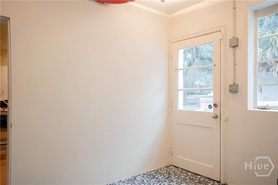 102 E 45th Street, Savannah, GA 31405 Listing Photo  12