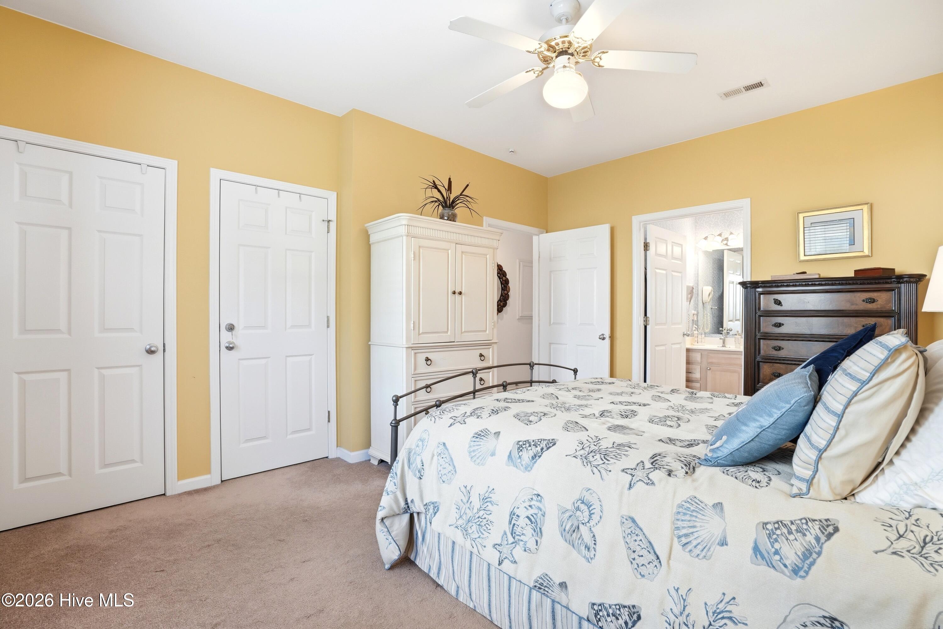 100561892 | Photo 28