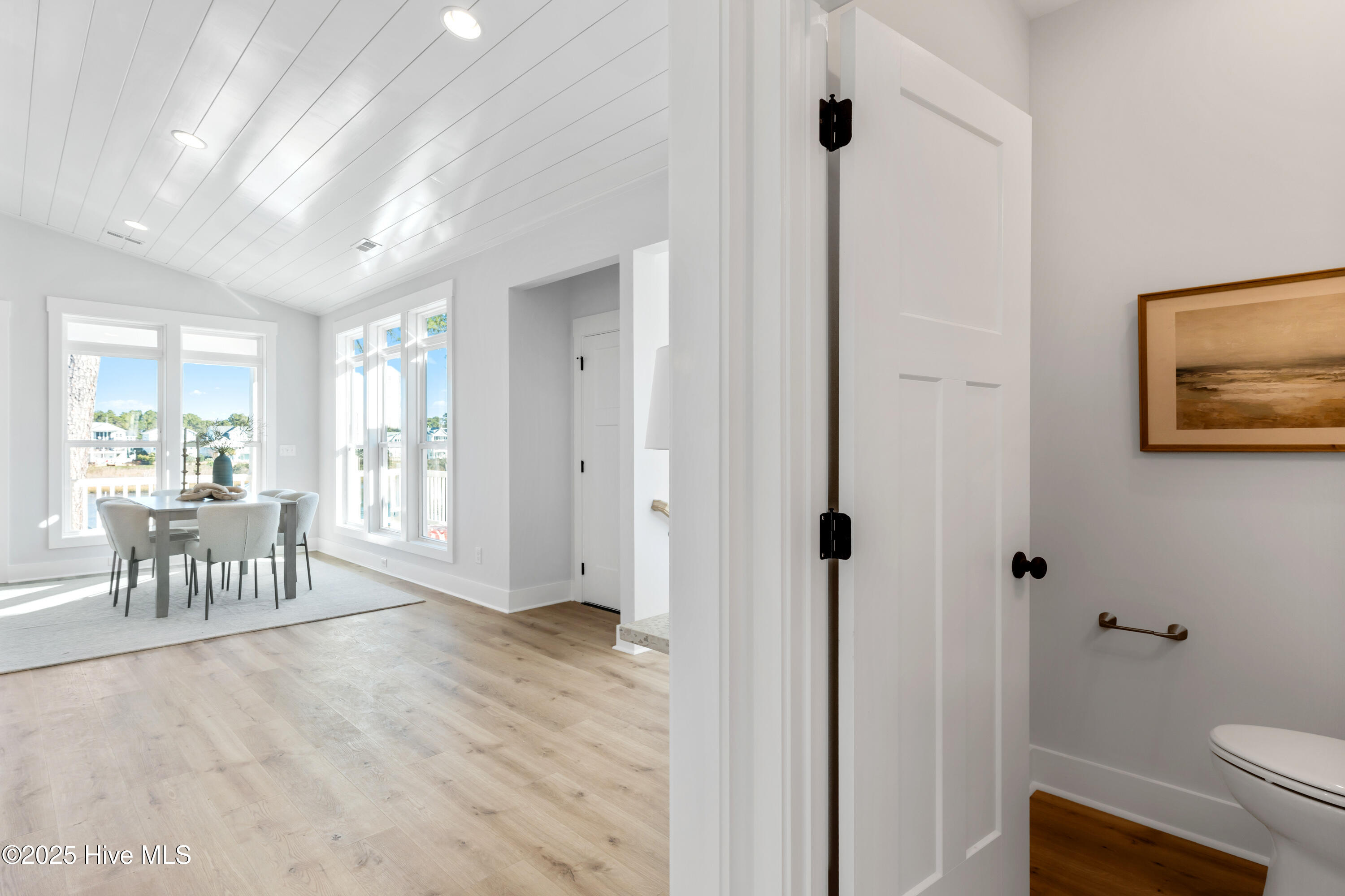 100545556 | Photo 36