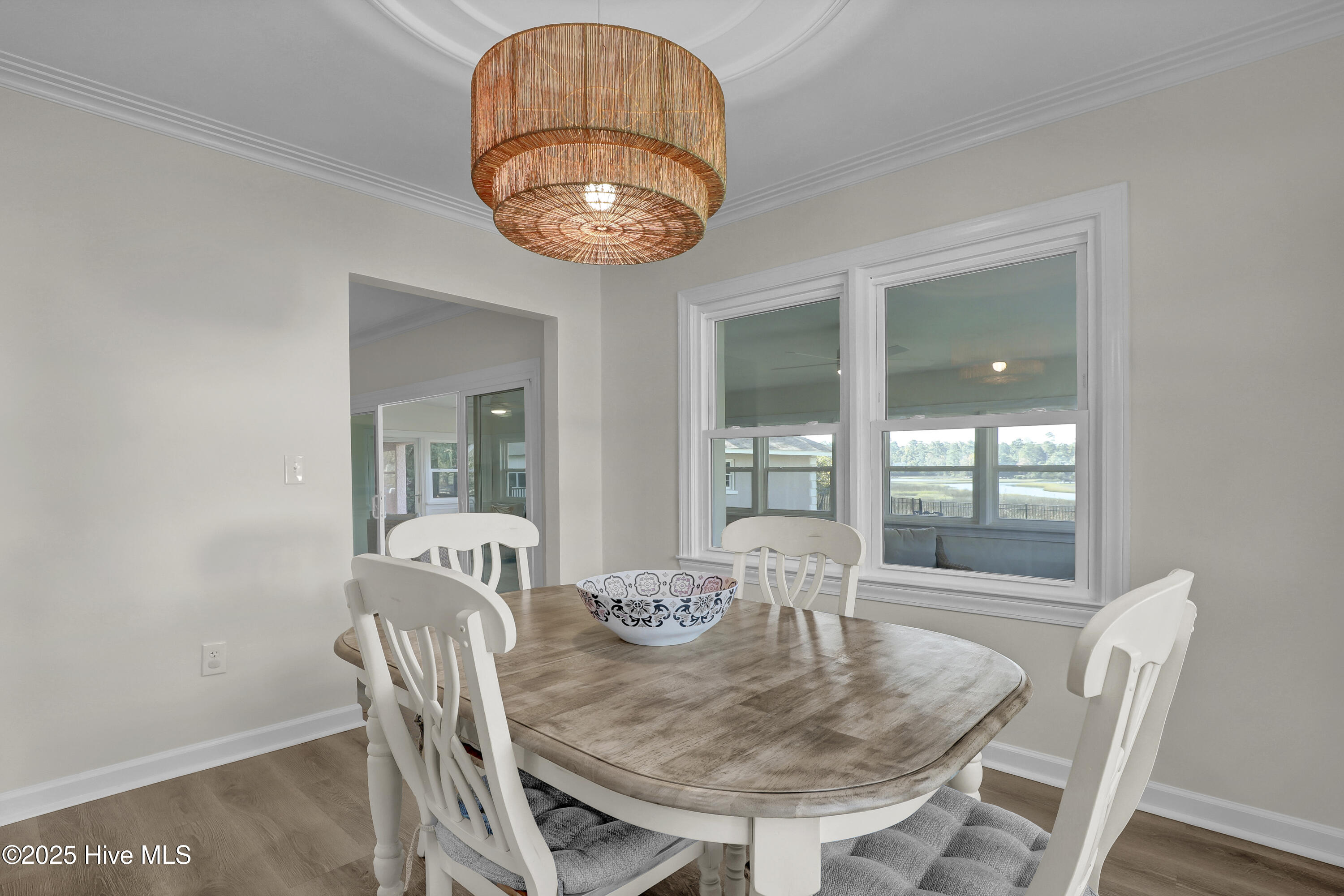 100537816 | Photo 10