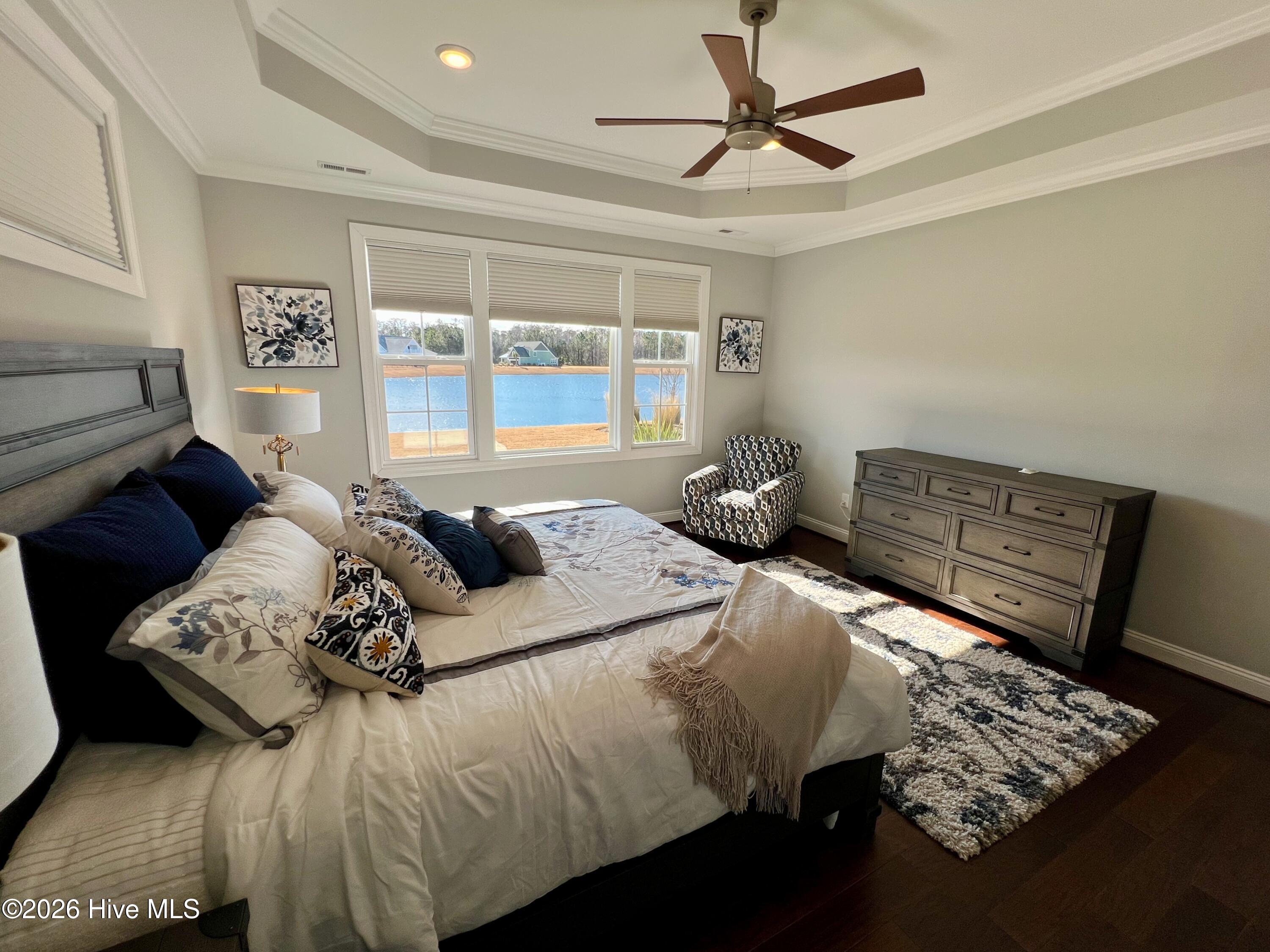 100549571 | Photo 32