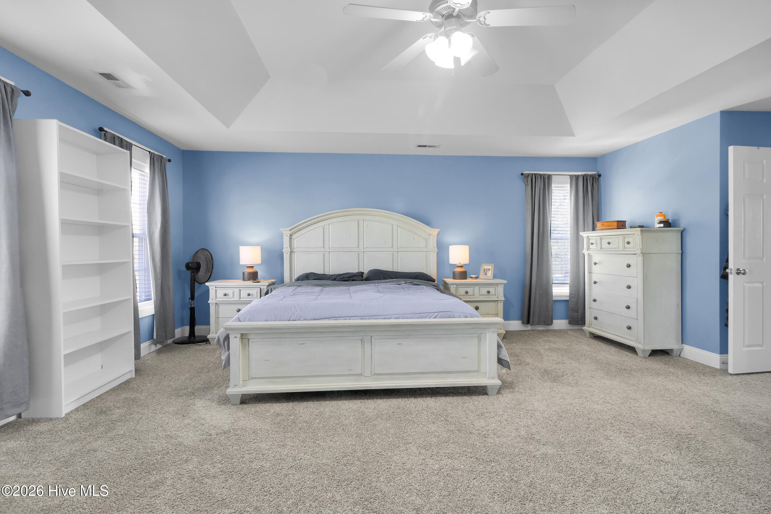 100562636 | Photo 21