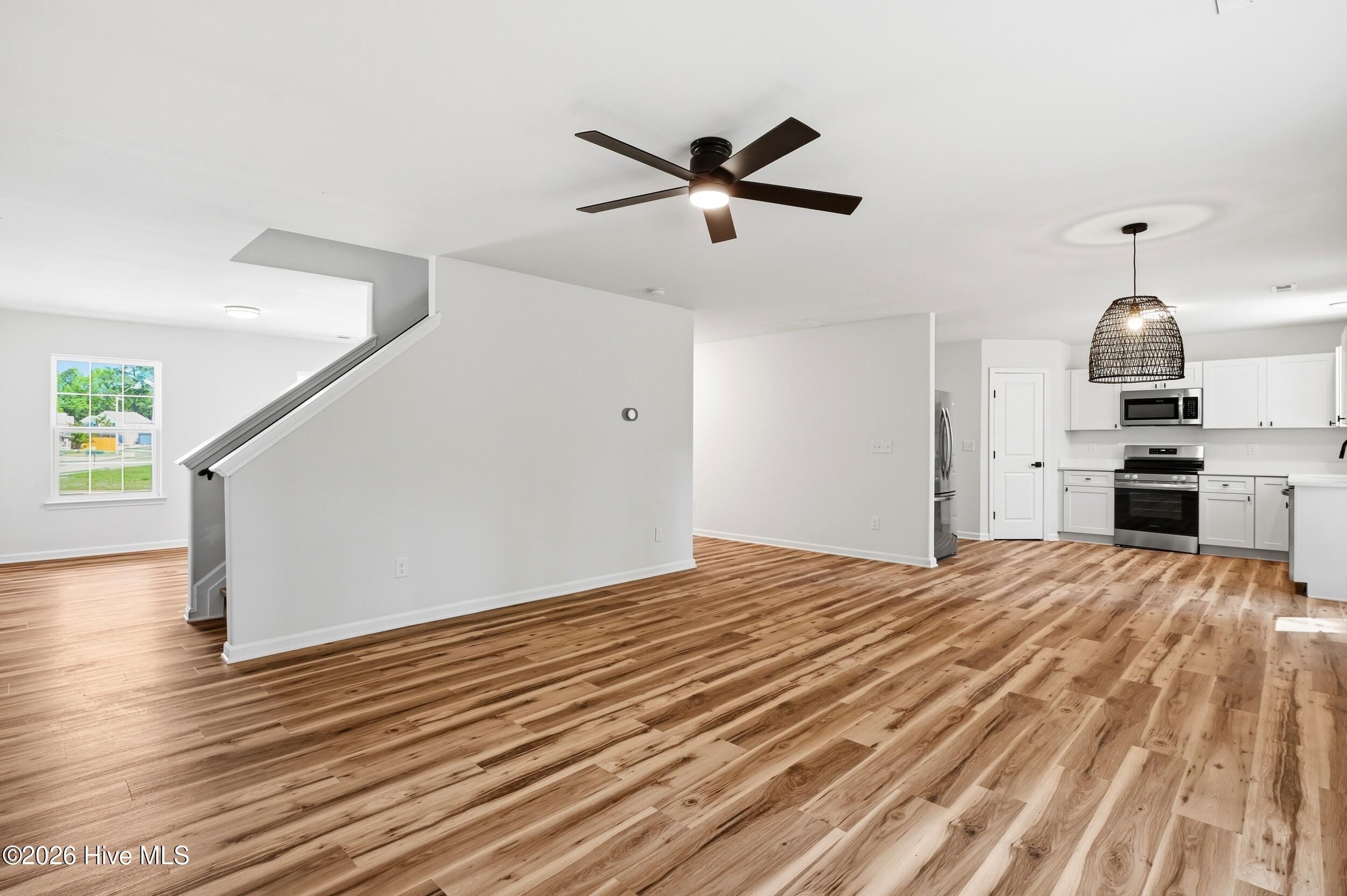 100567216 | Photo 10