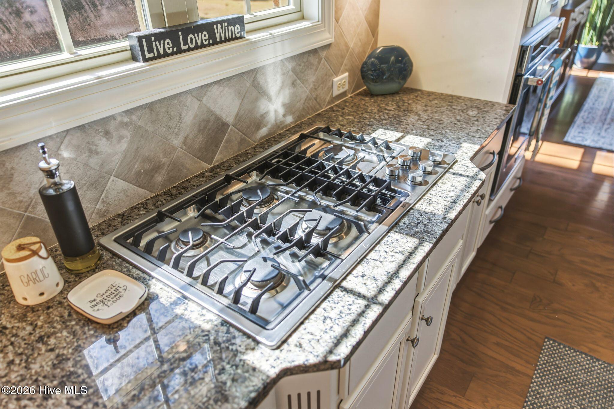 100564432 | Photo 17