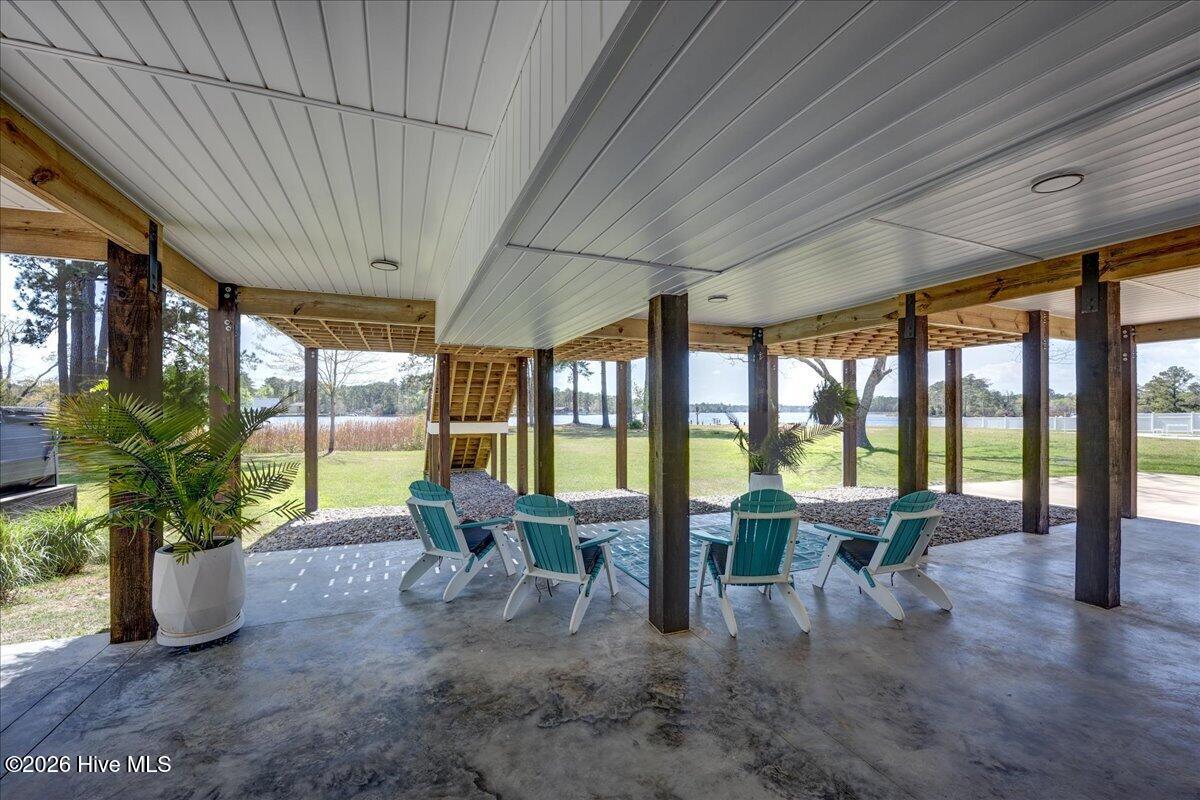9226 Hart Drive,Oriental