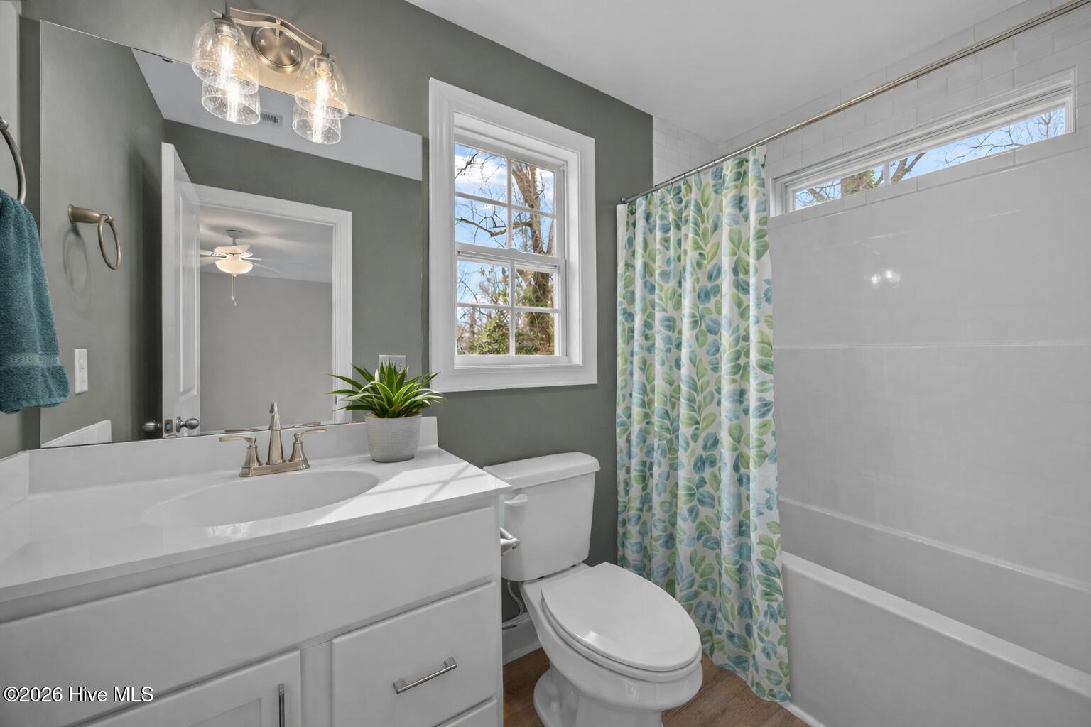 4365 W Pine Street UNIT B, Farmville, NC, 27828