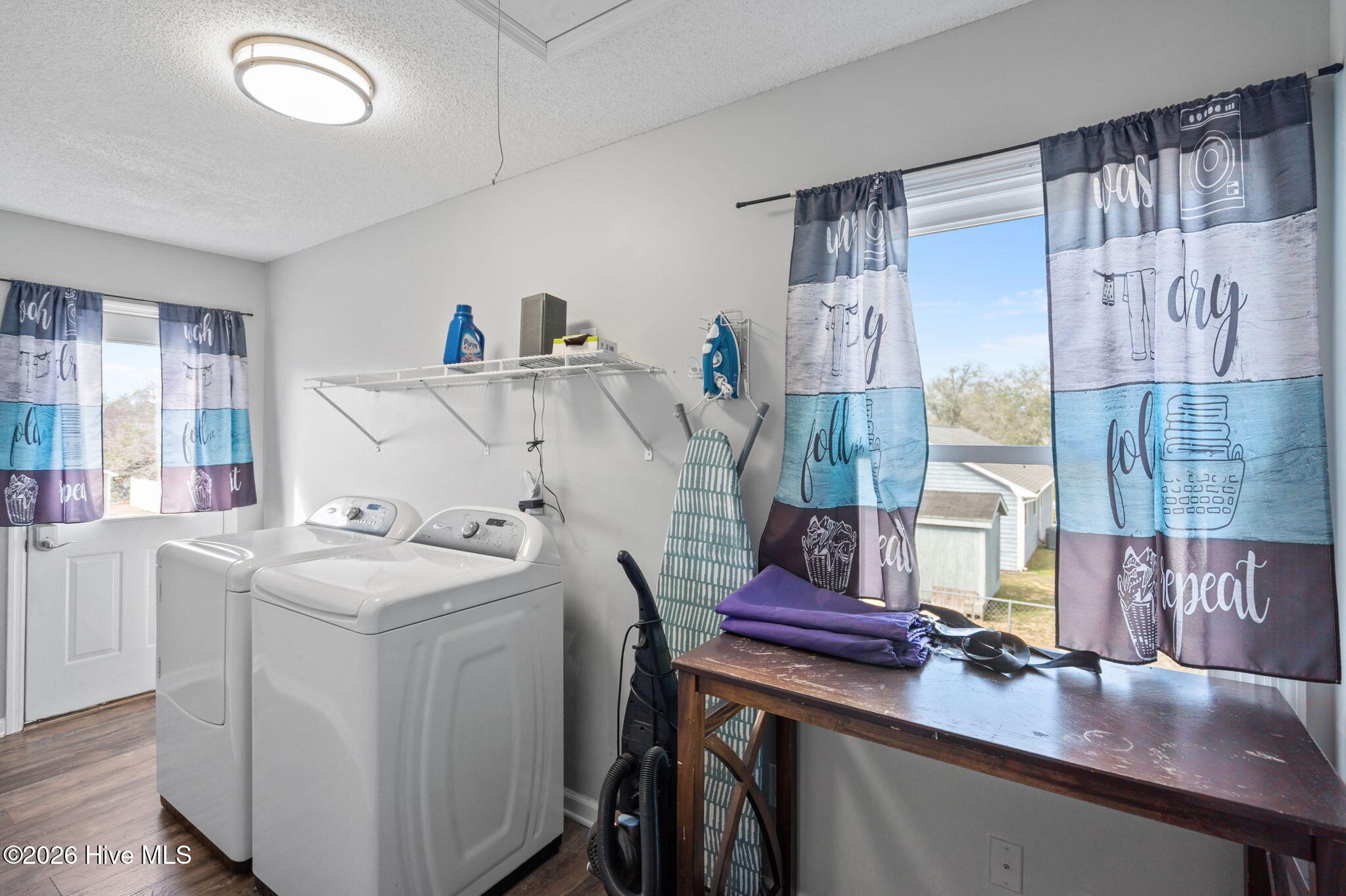 100558110 | Photo 35