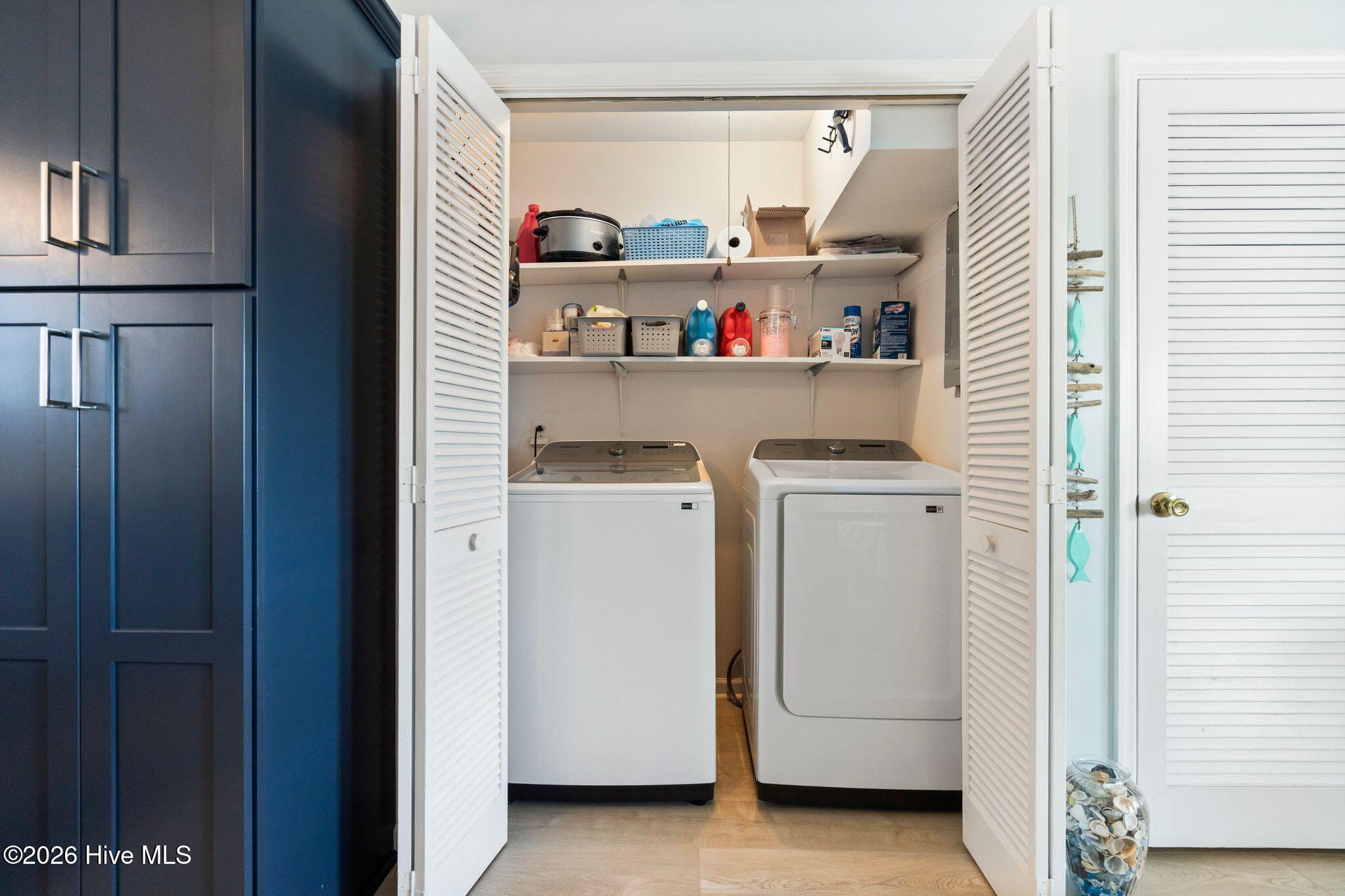 100559902 | Photo 21