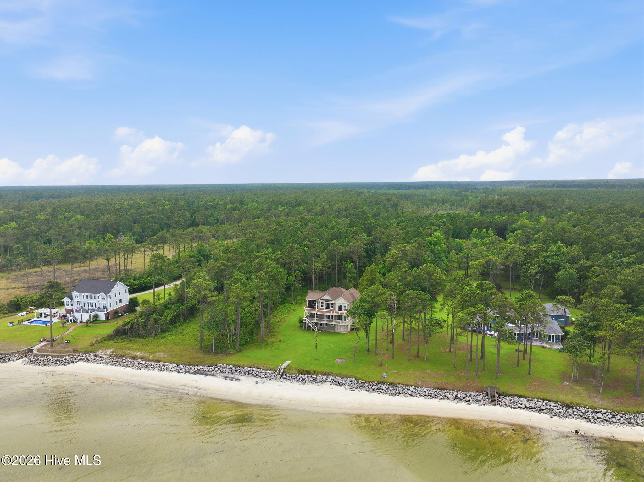 8-web-or-mls-486 Sandy Point Dr 008