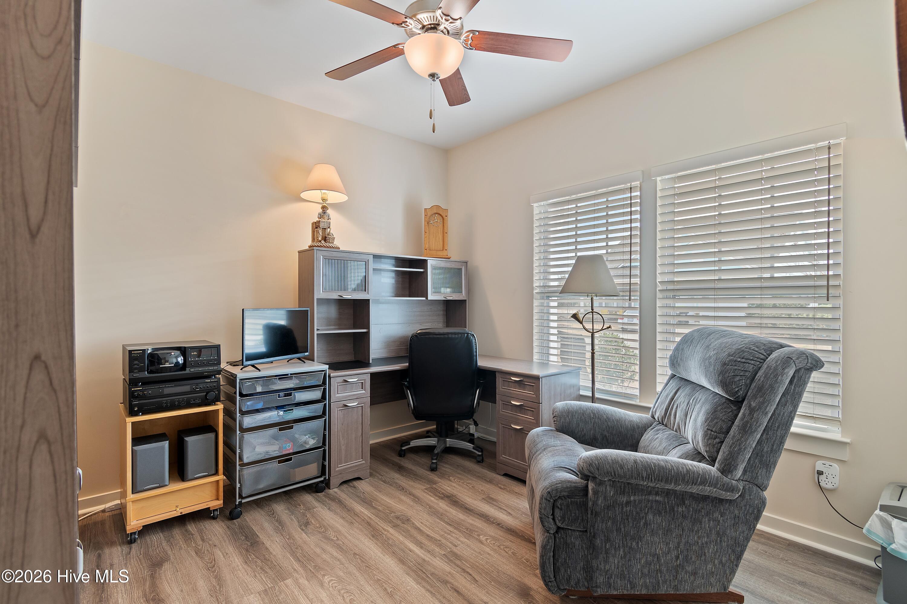 100557254 | Photo 29