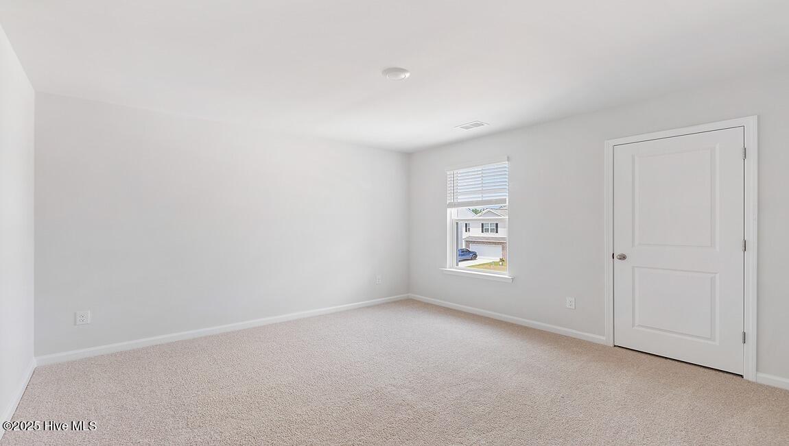 100570626 | Photo 15