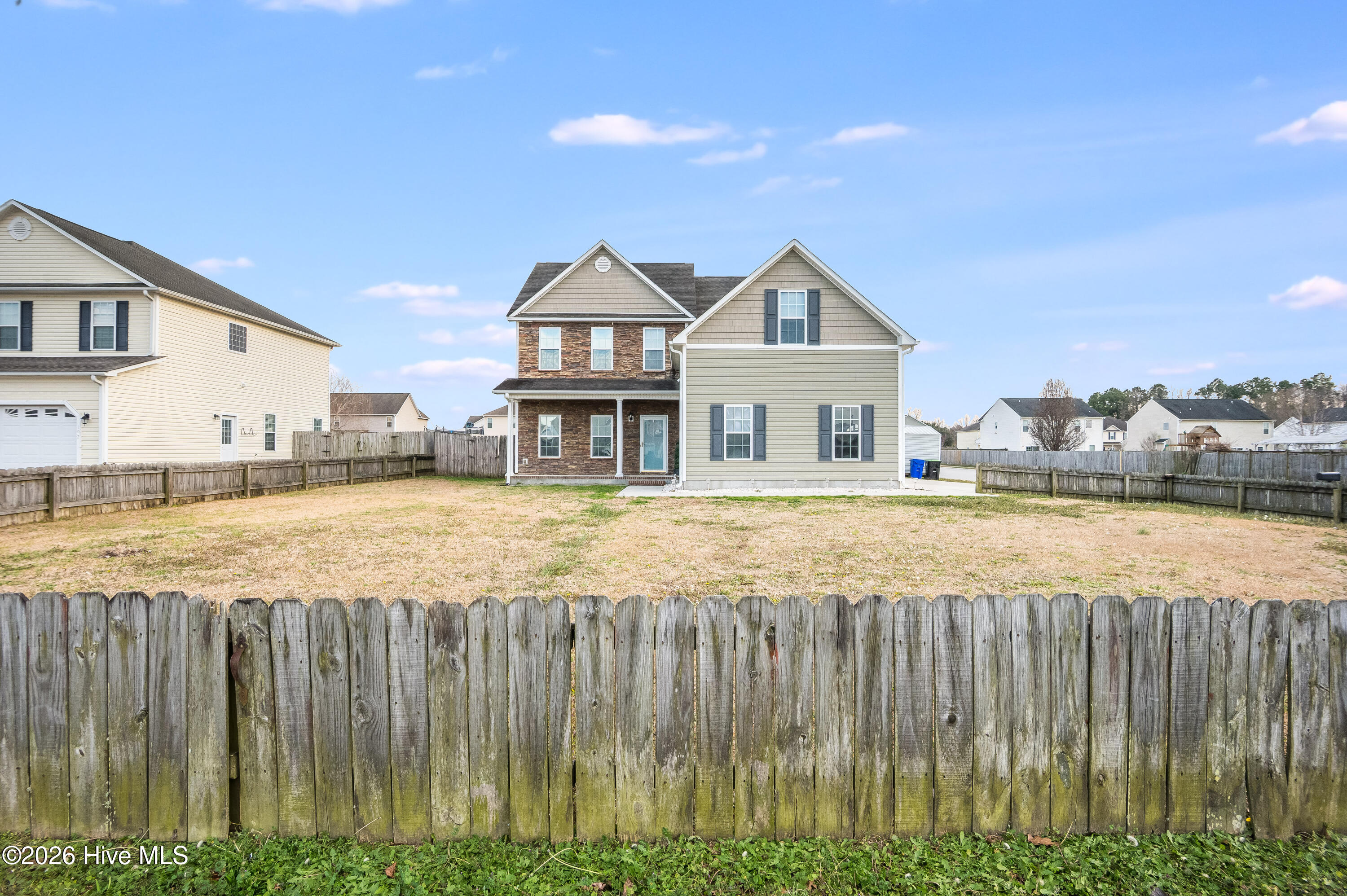 100545678 | Photo 64